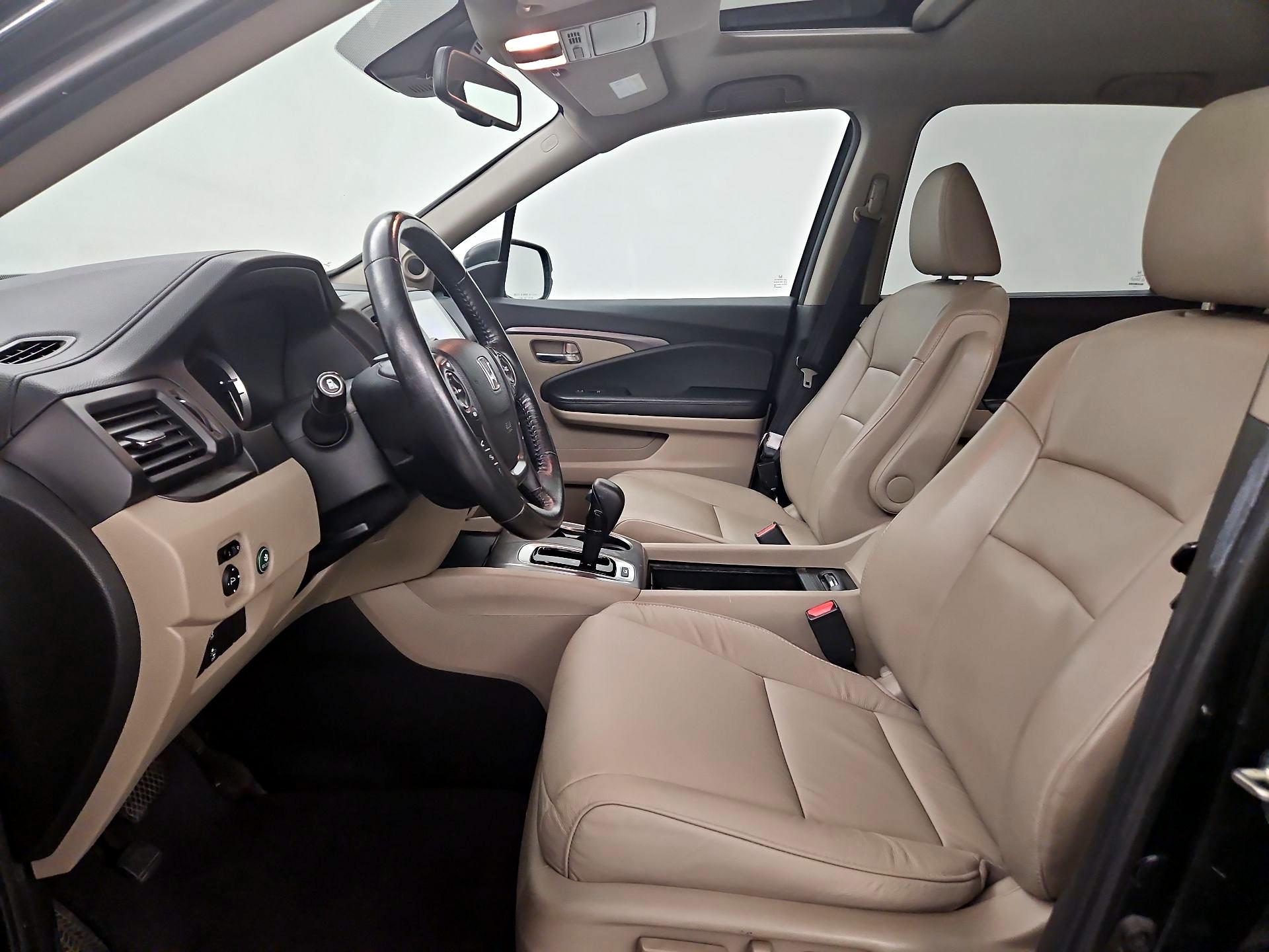 Thumbnail: 2016 Honda Pilot - 11