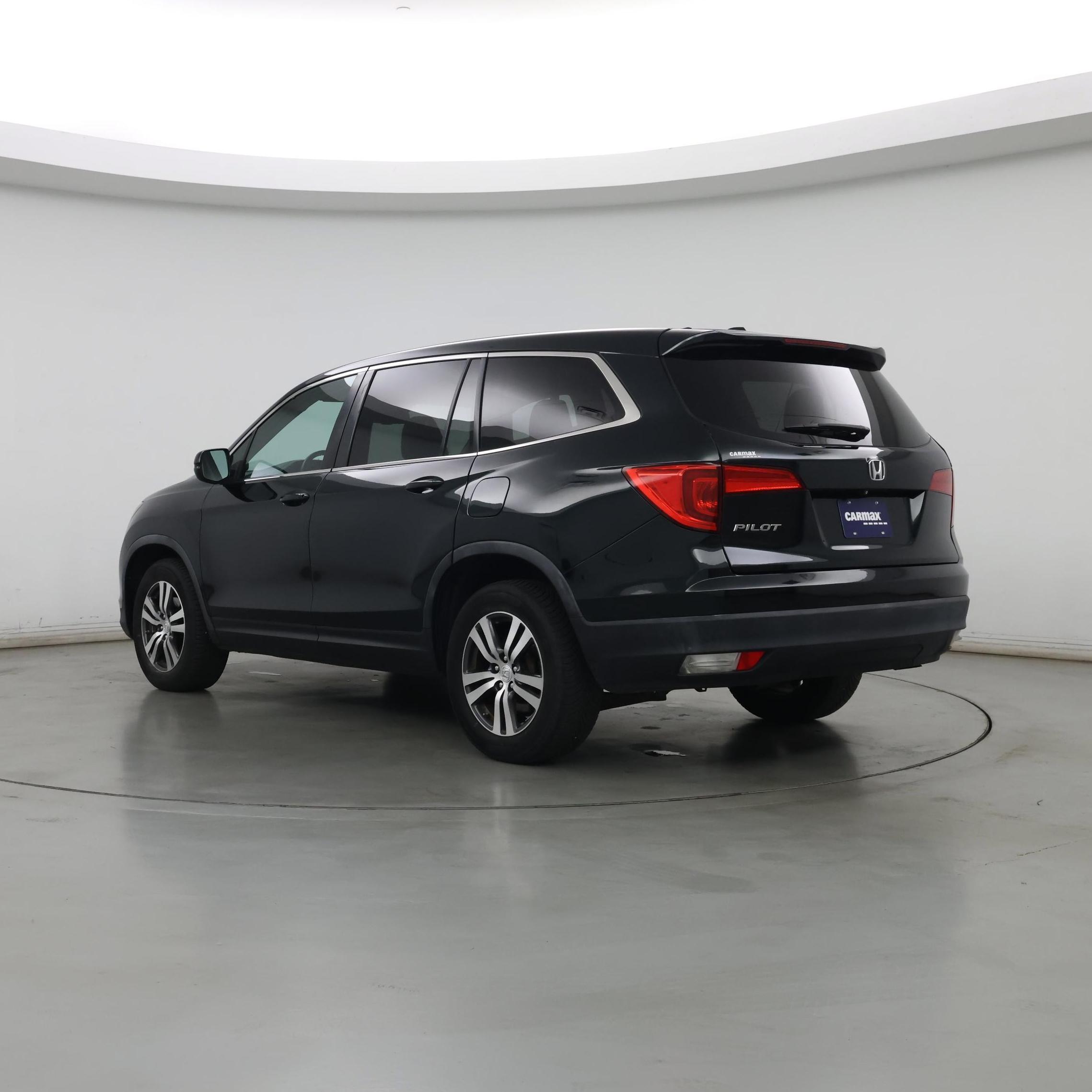 Thumbnail: 2016 Honda Pilot - 2