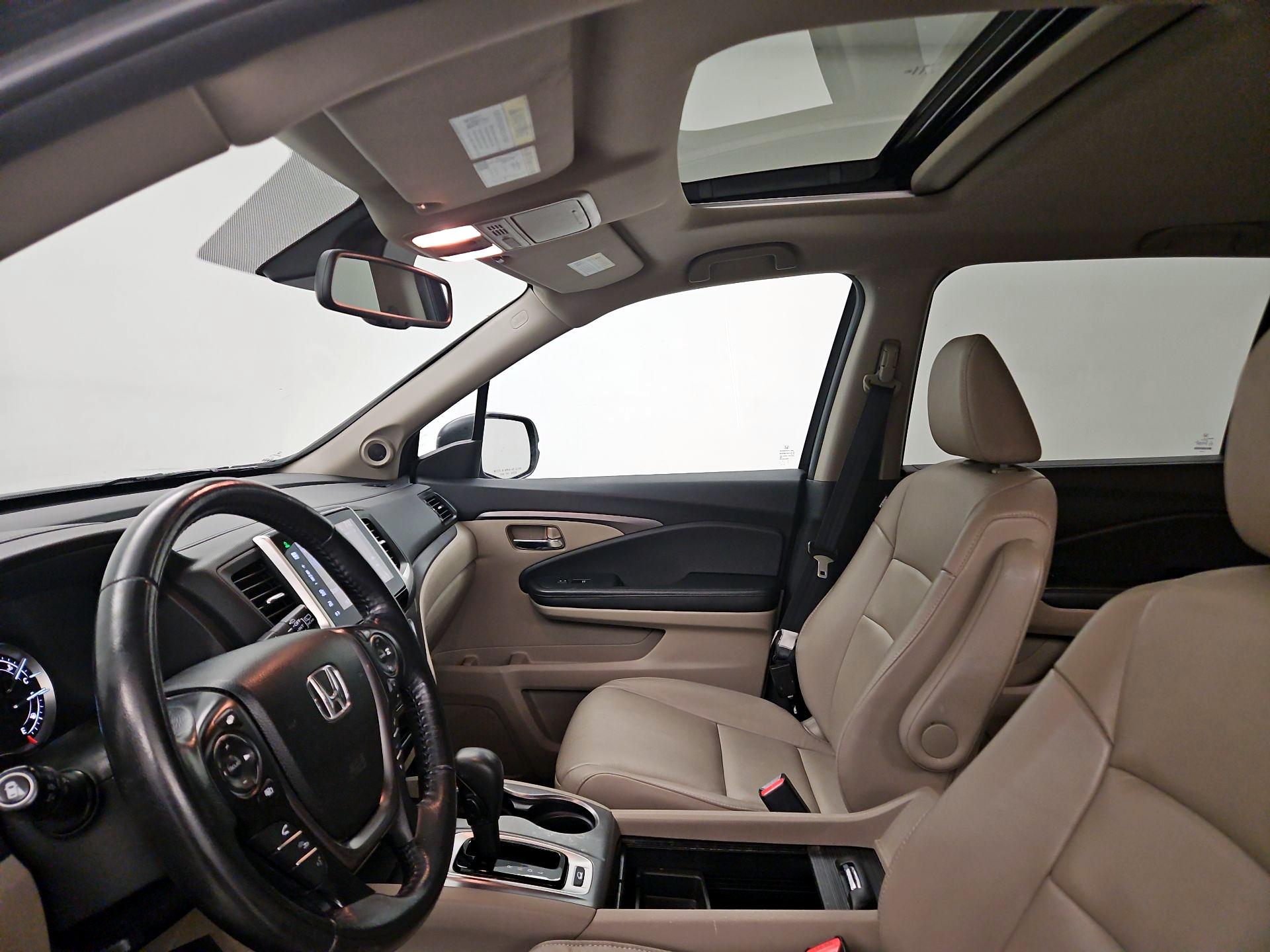 Thumbnail: 2016 Honda Pilot - 19