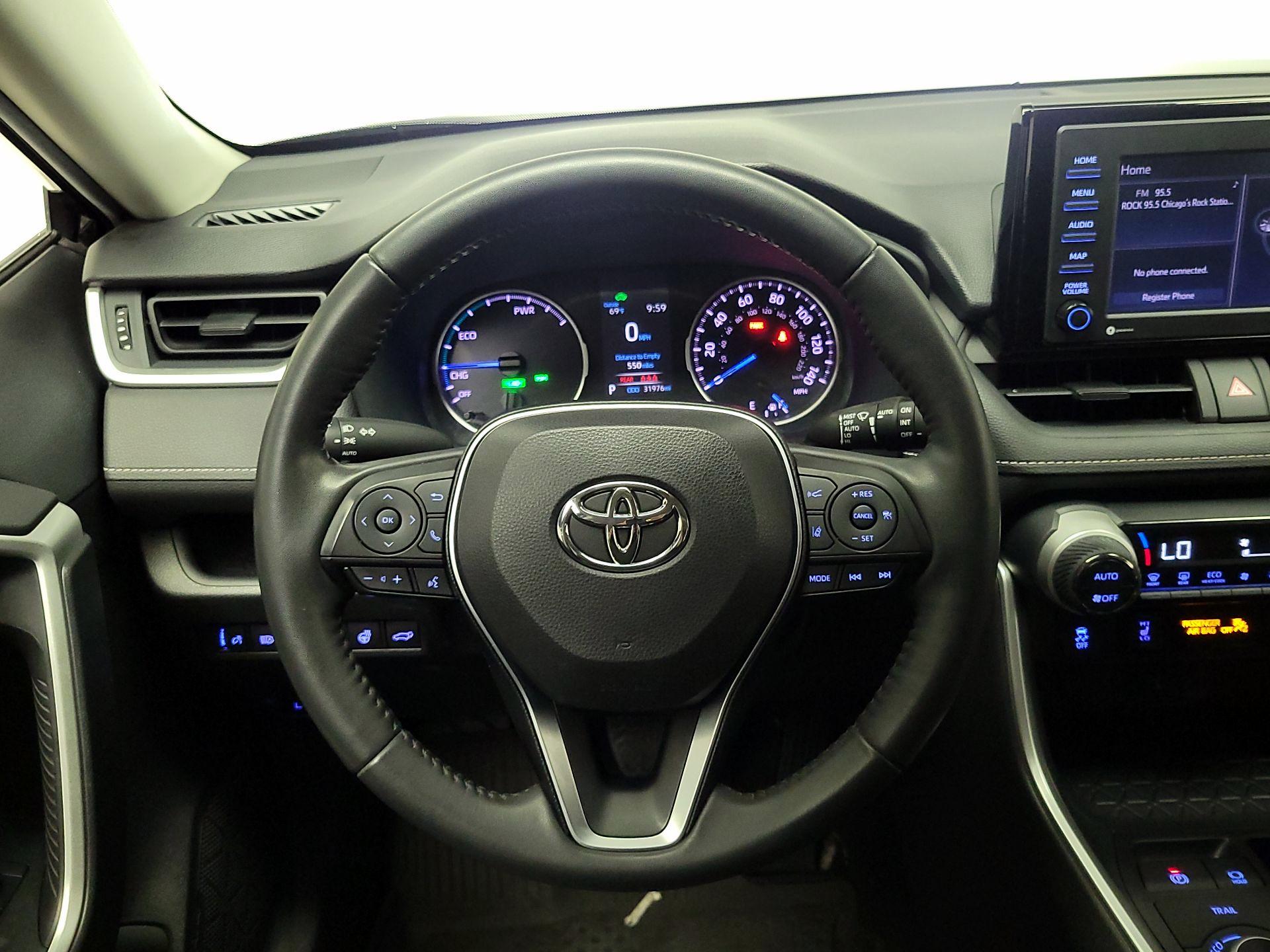 Thumbnail: 2022 Toyota RAV4 - 10