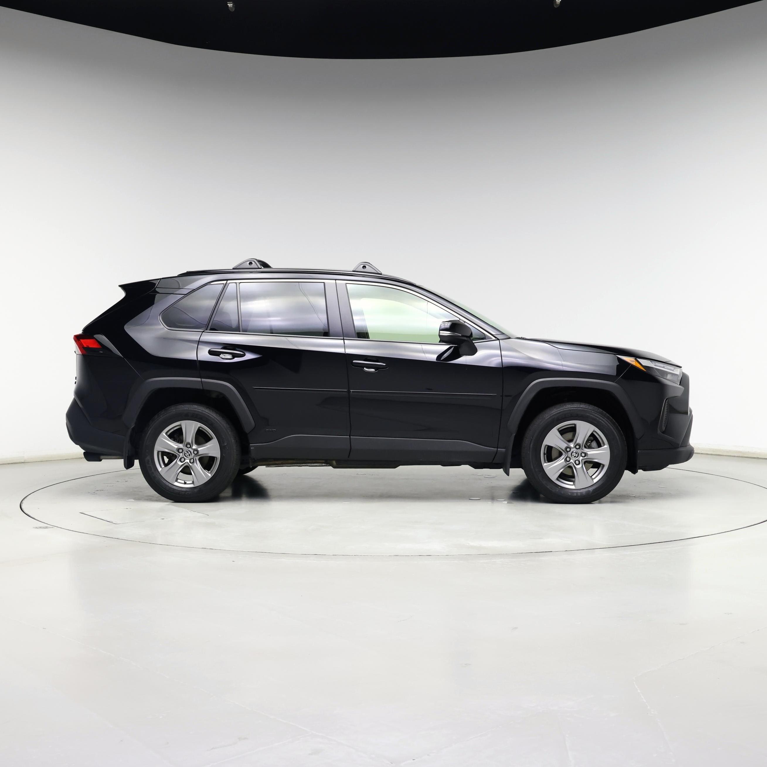 Thumbnail: 2022 Toyota RAV4 - 7