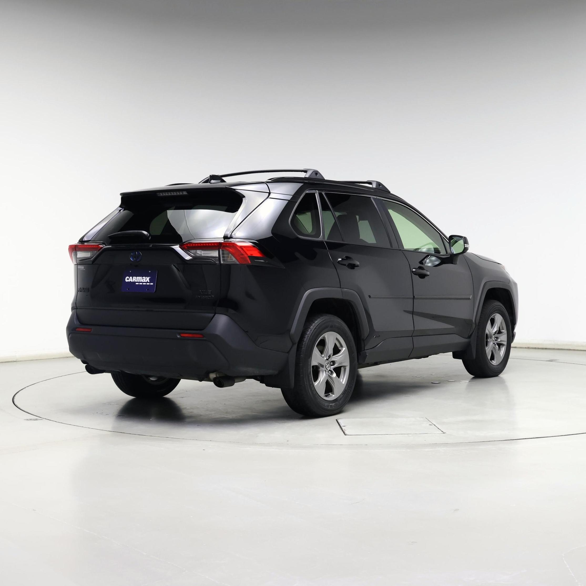 Thumbnail: 2022 Toyota RAV4 - 8
