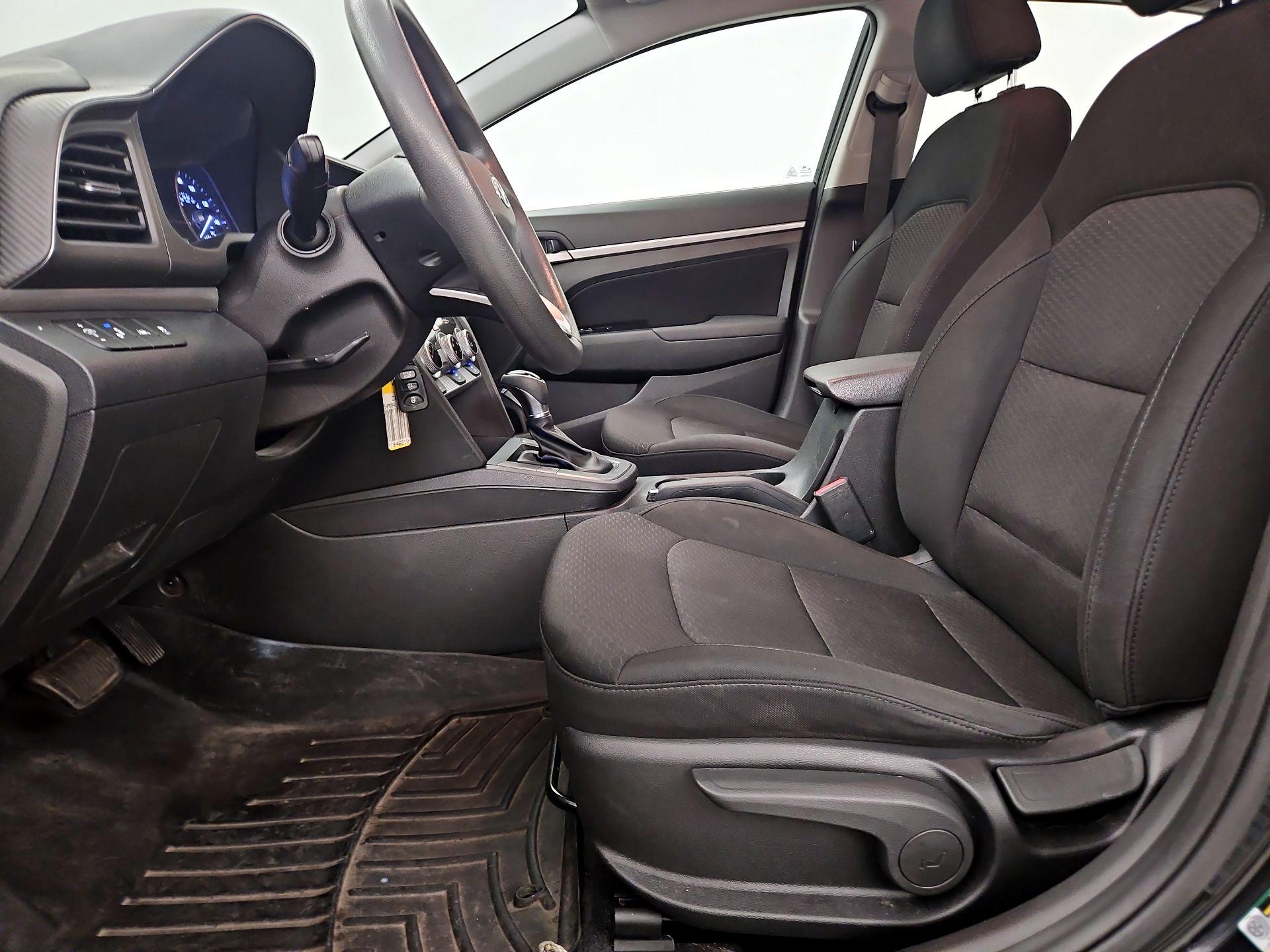 Thumbnail: 2019 Hyundai Elantra - 11