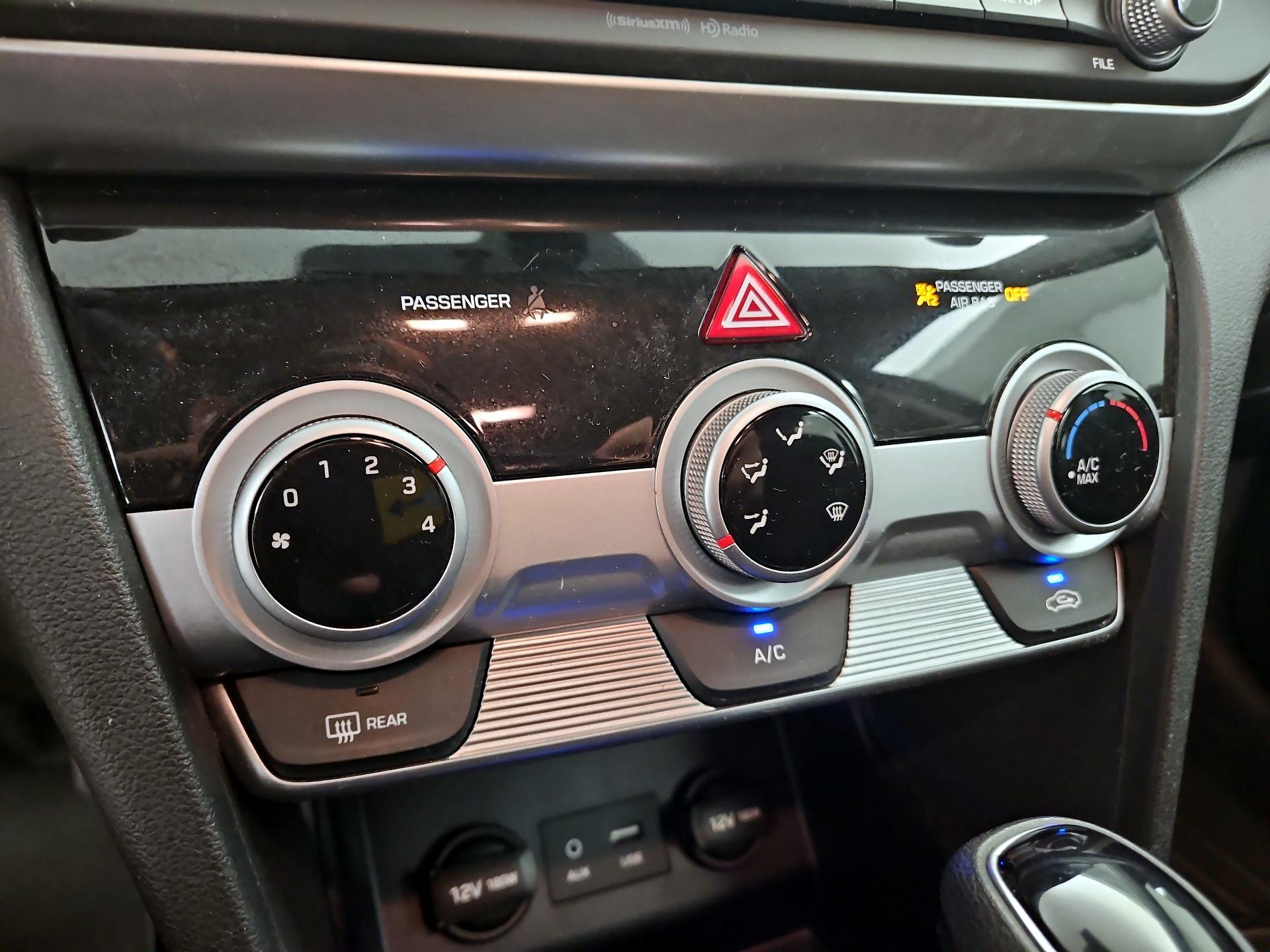 Thumbnail: 2019 Hyundai Elantra - 16