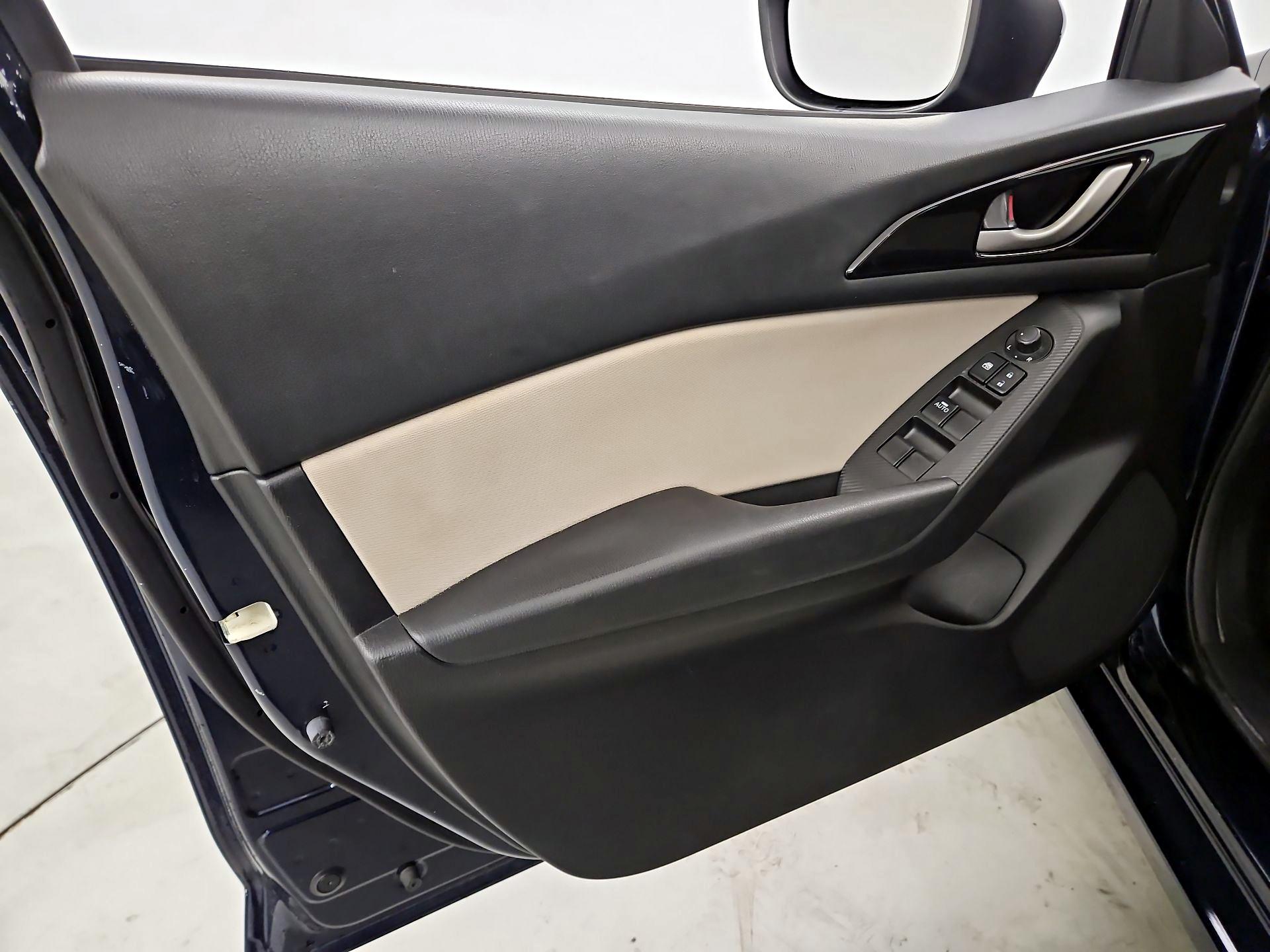 Thumbnail: 2014 Mazda Mazda3 - 12