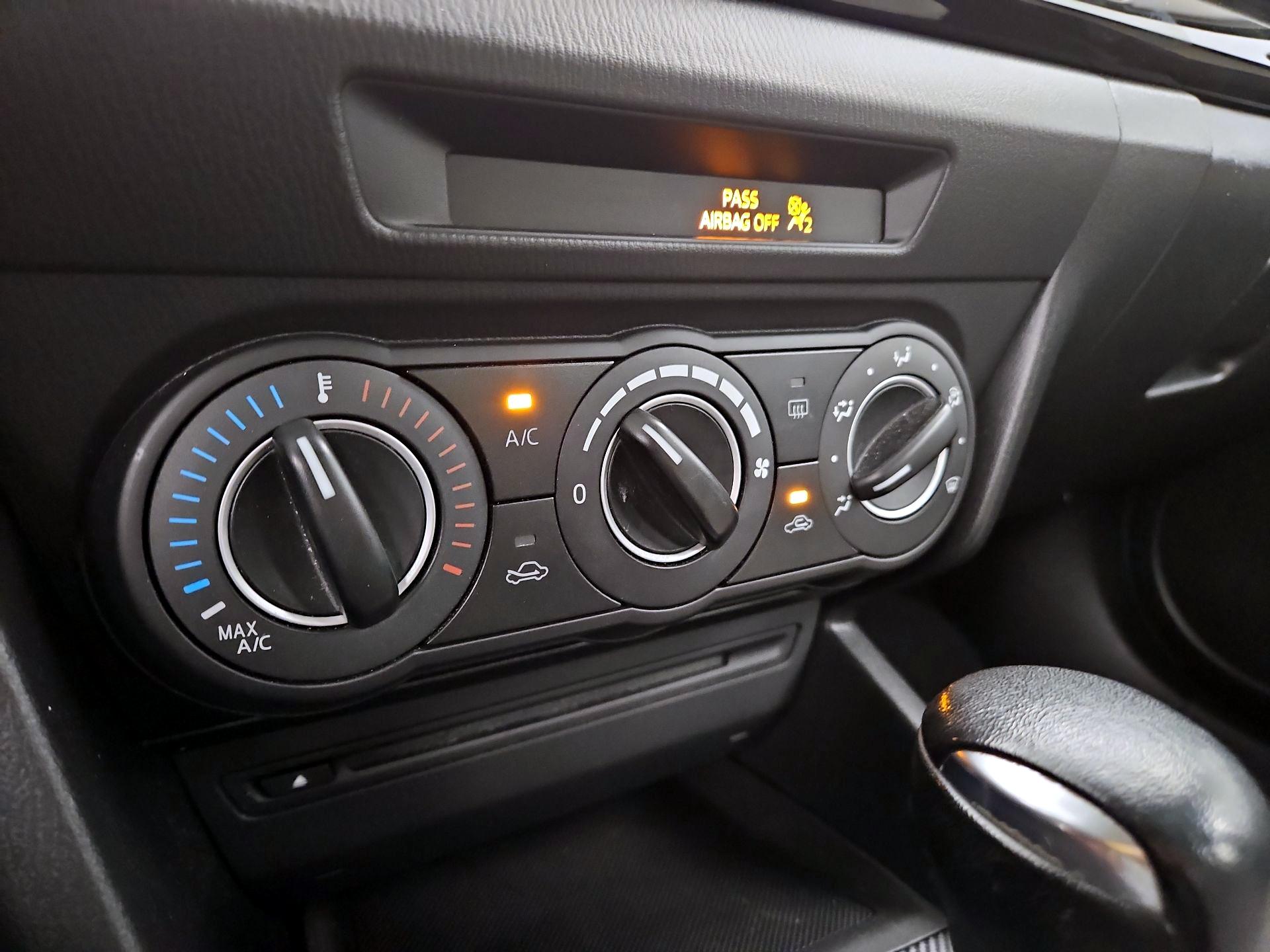 Thumbnail: 2014 Mazda Mazda3 - 15