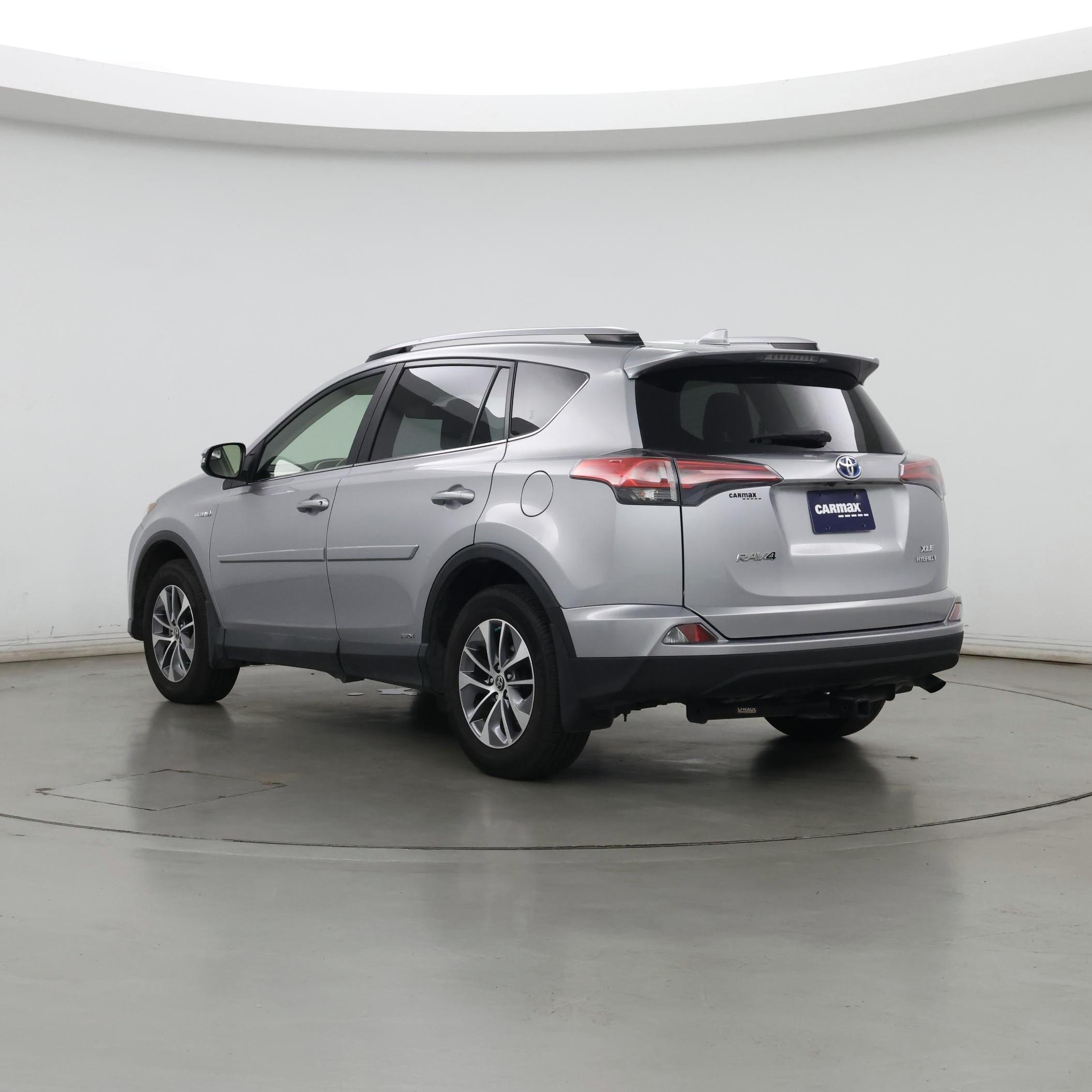 Thumbnail: 2017 Toyota RAV4 - 2