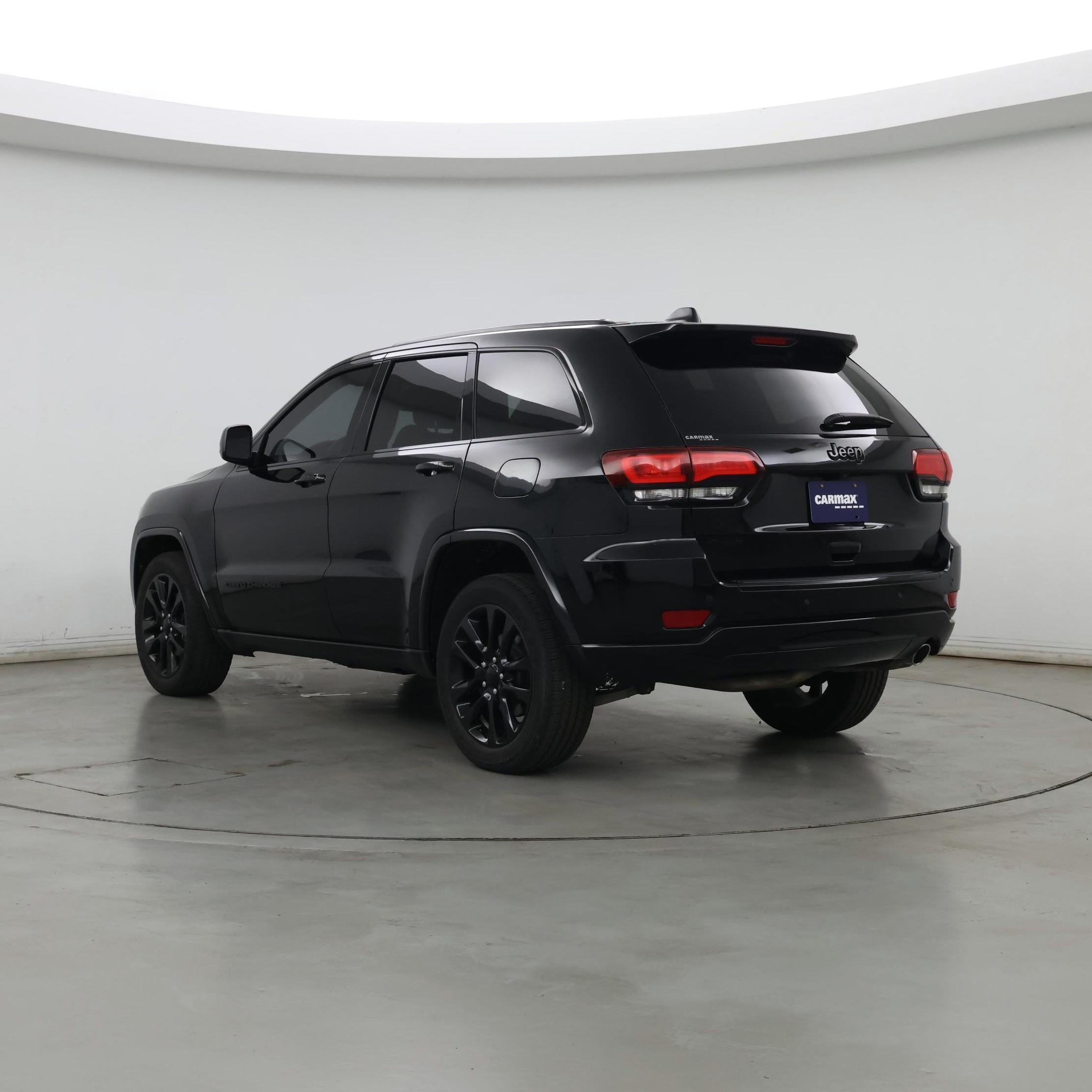 Thumbnail: 2018 Jeep Grand Cherokee - 2