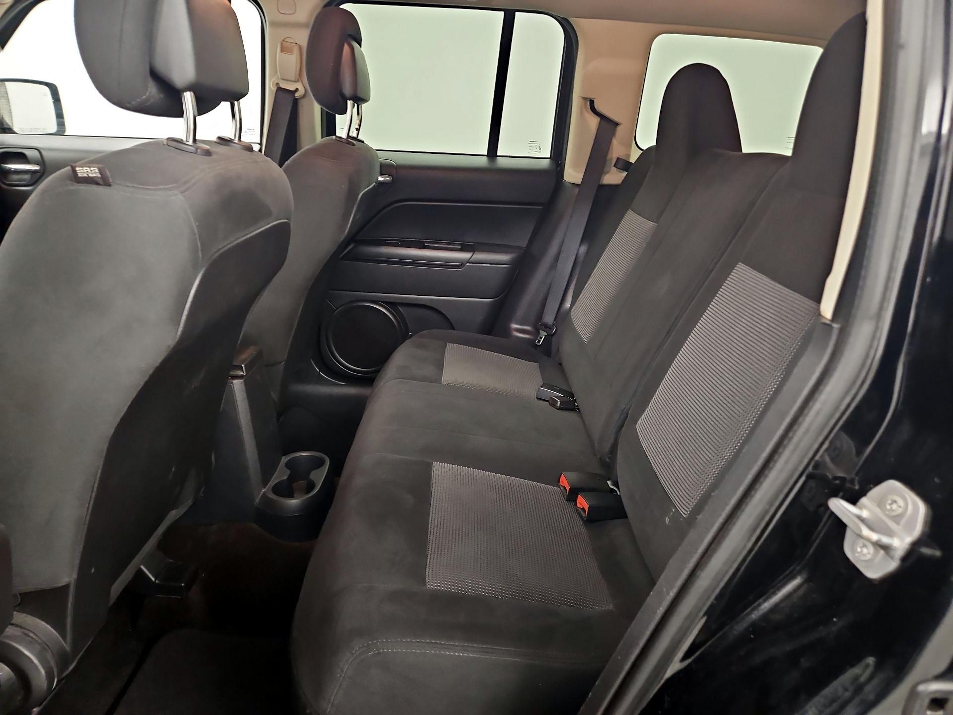 Thumbnail: 2015 Jeep Patriot - 17