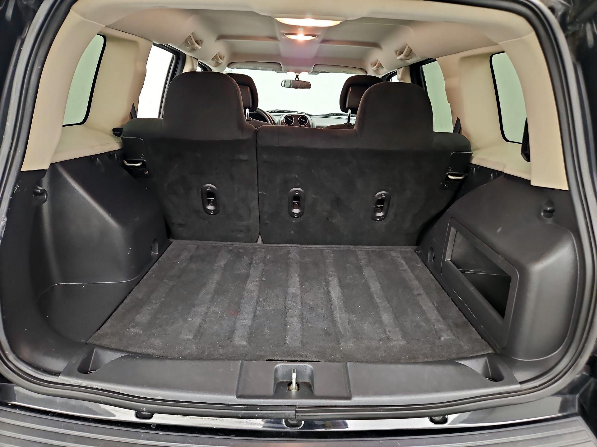 Thumbnail: 2015 Jeep Patriot - 18