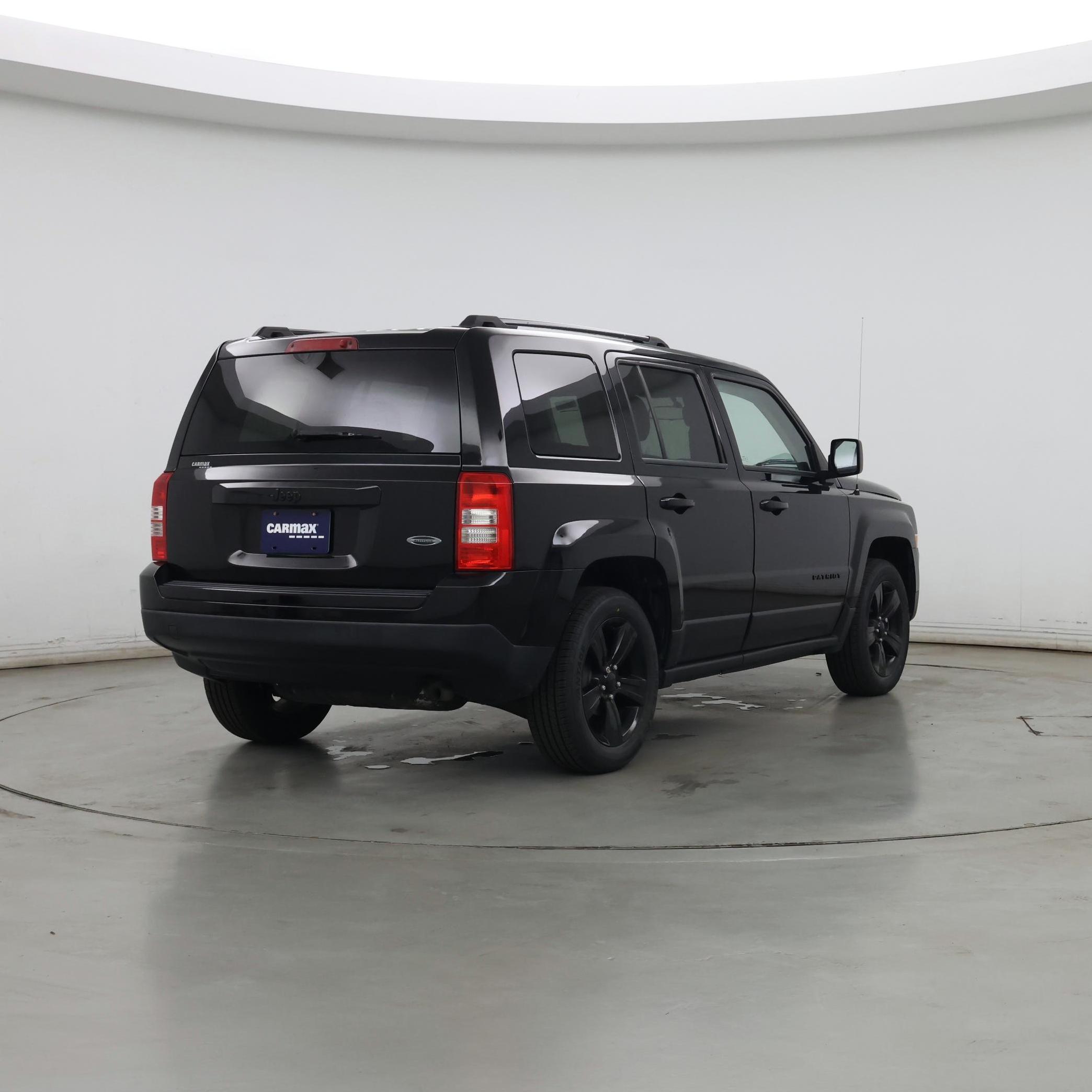 Thumbnail: 2015 Jeep Patriot - 8