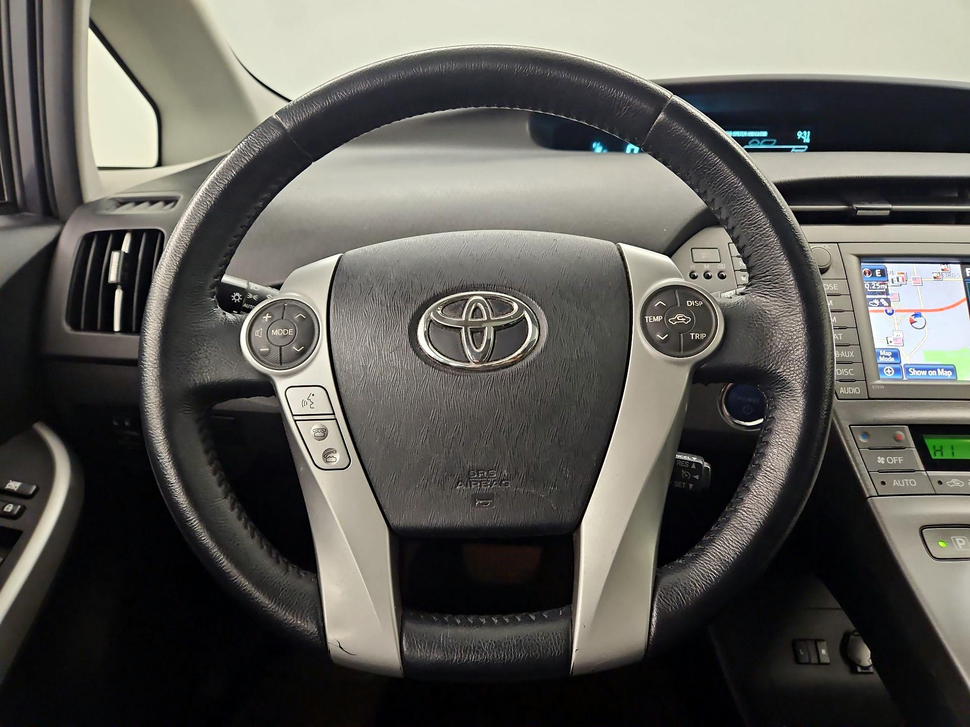 Thumbnail: 2014 Toyota Prius - 10