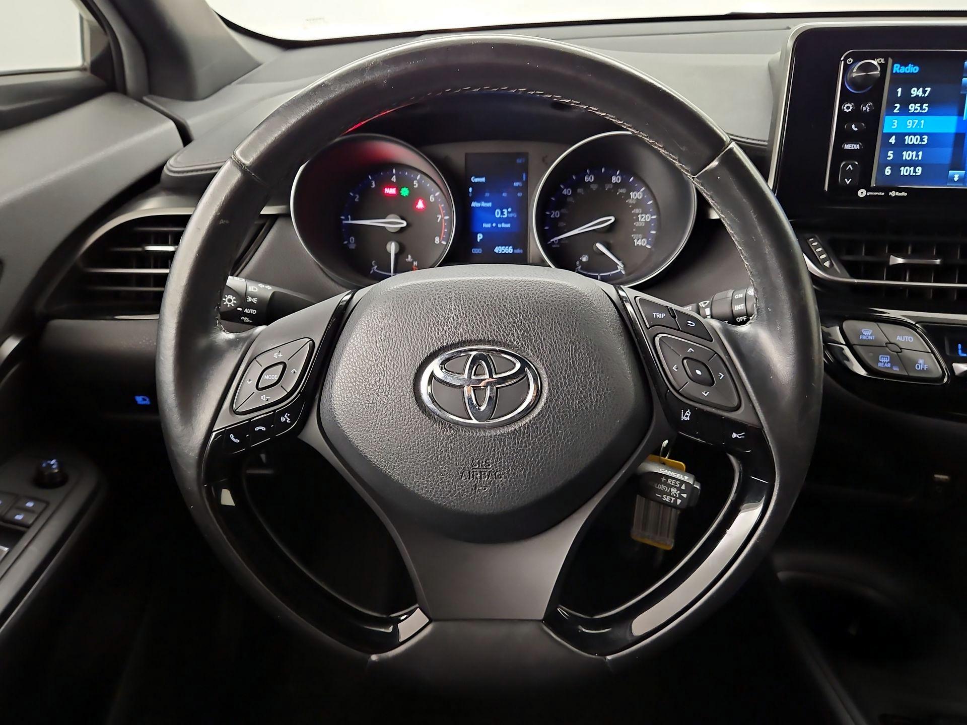 Thumbnail: 2018 Toyota C-HR - 10