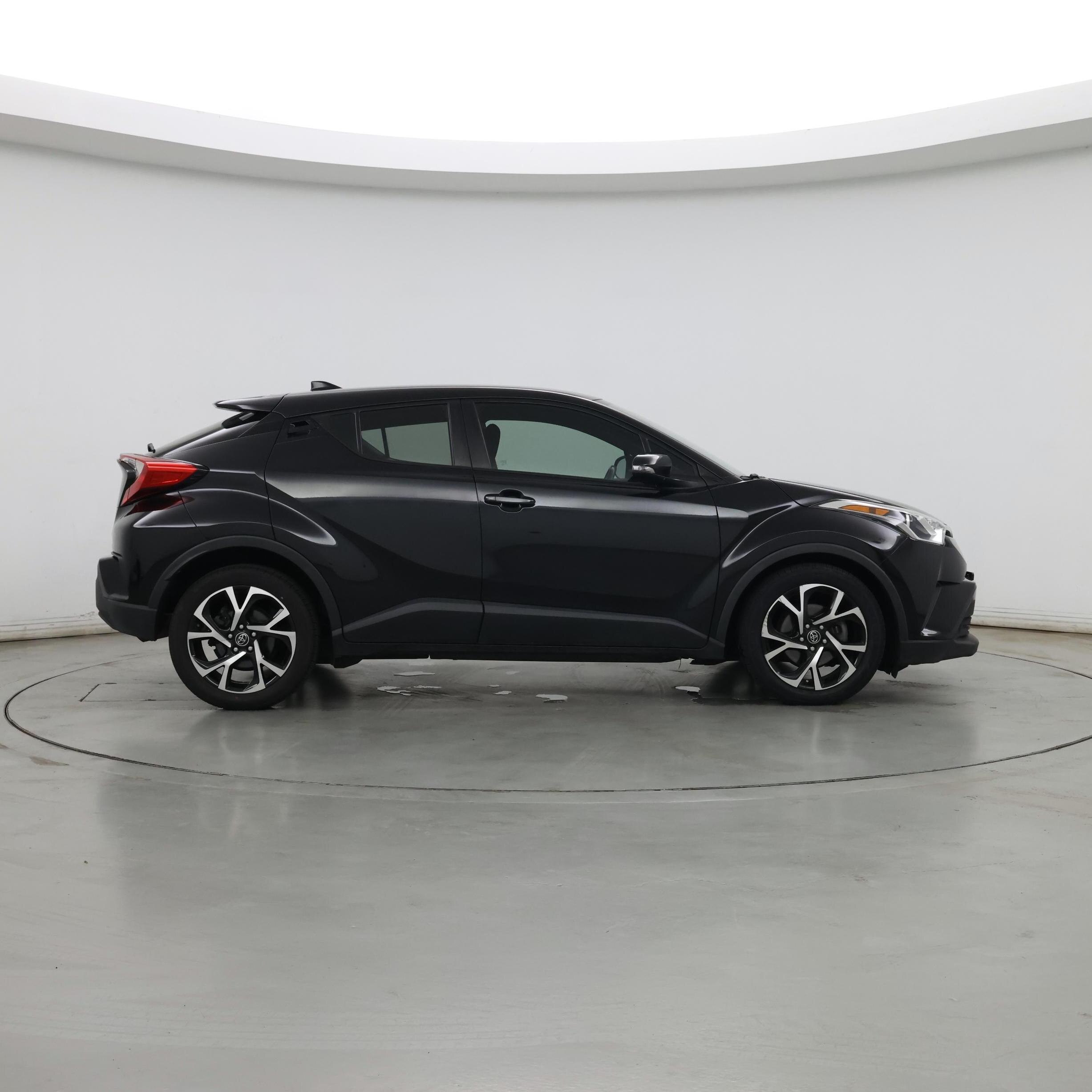 Thumbnail: 2018 Toyota C-HR - 7