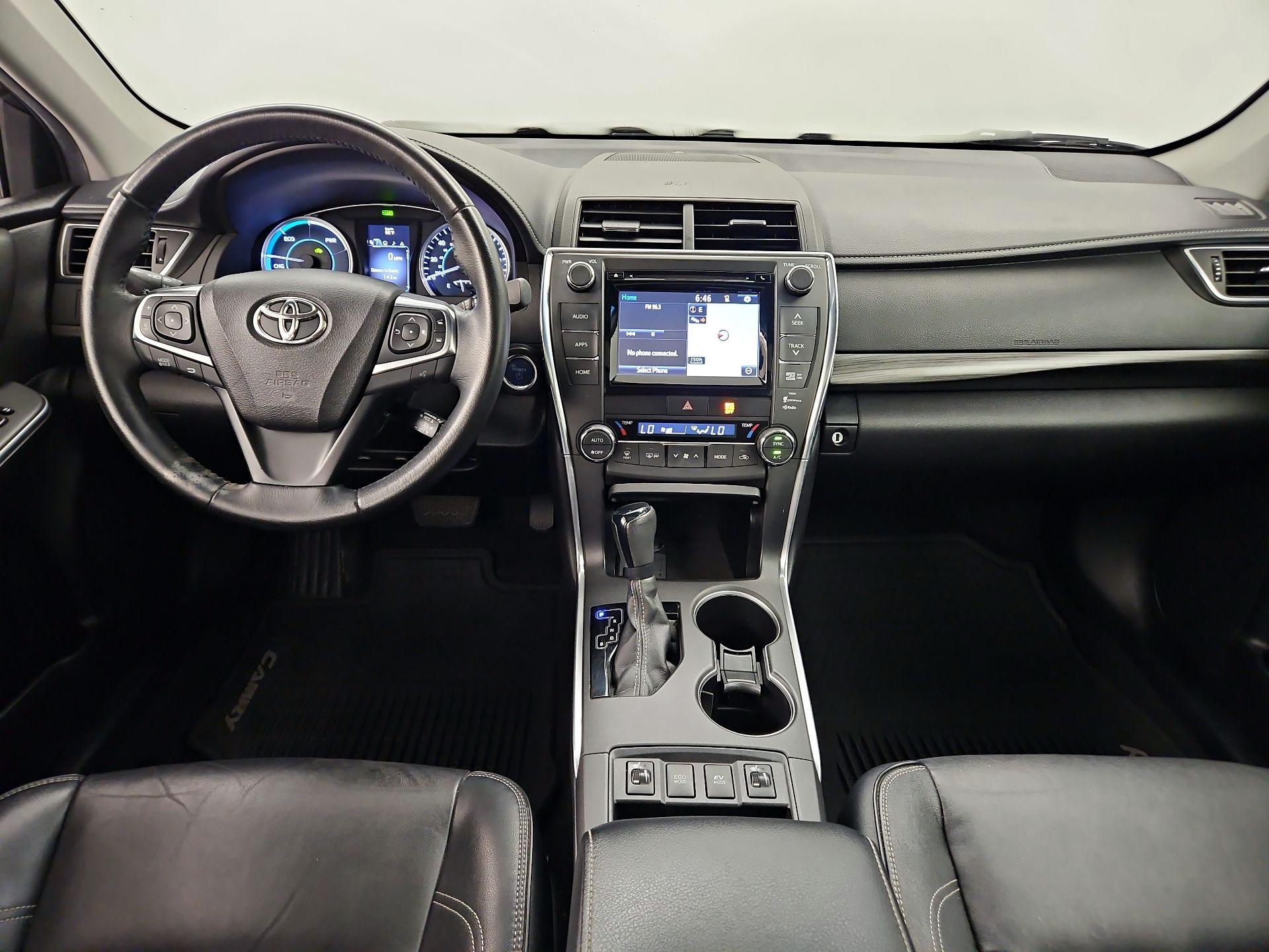 Thumbnail: 2015 Toyota Camry - 9