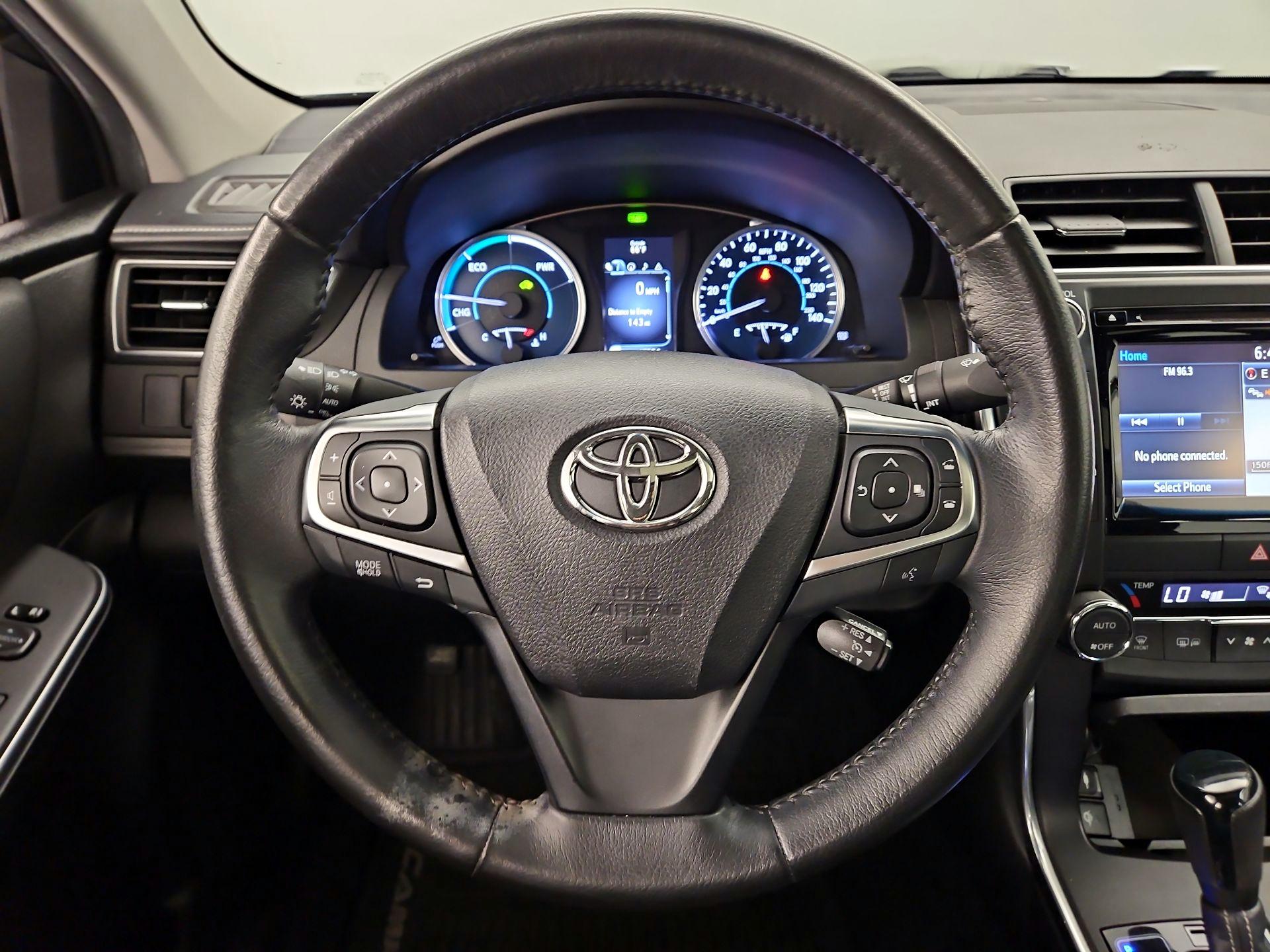 Thumbnail: 2015 Toyota Camry - 10