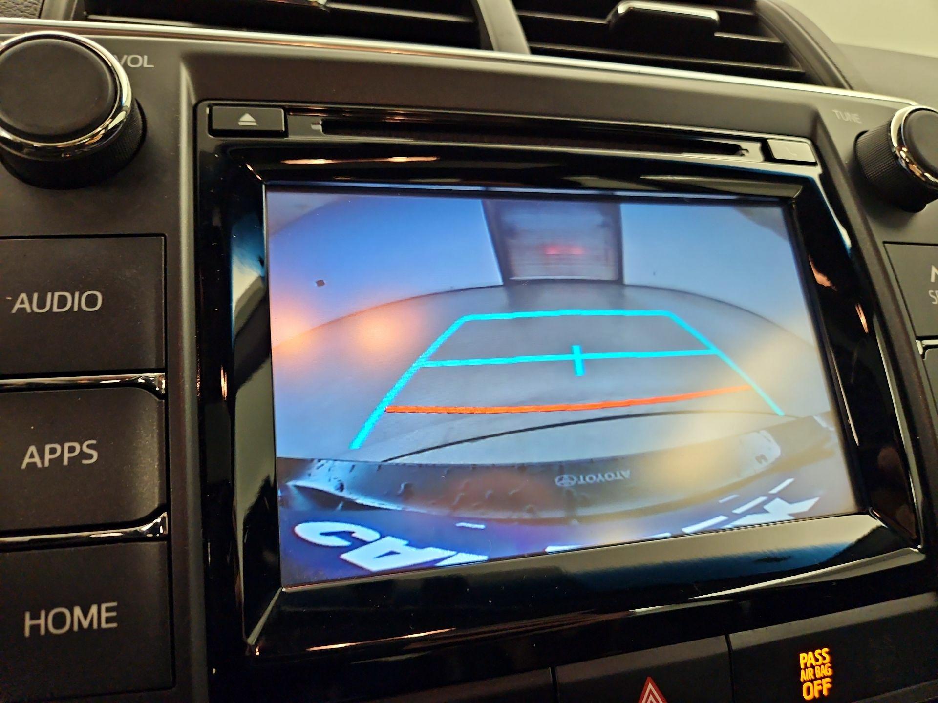 Thumbnail: 2015 Toyota Camry - 15