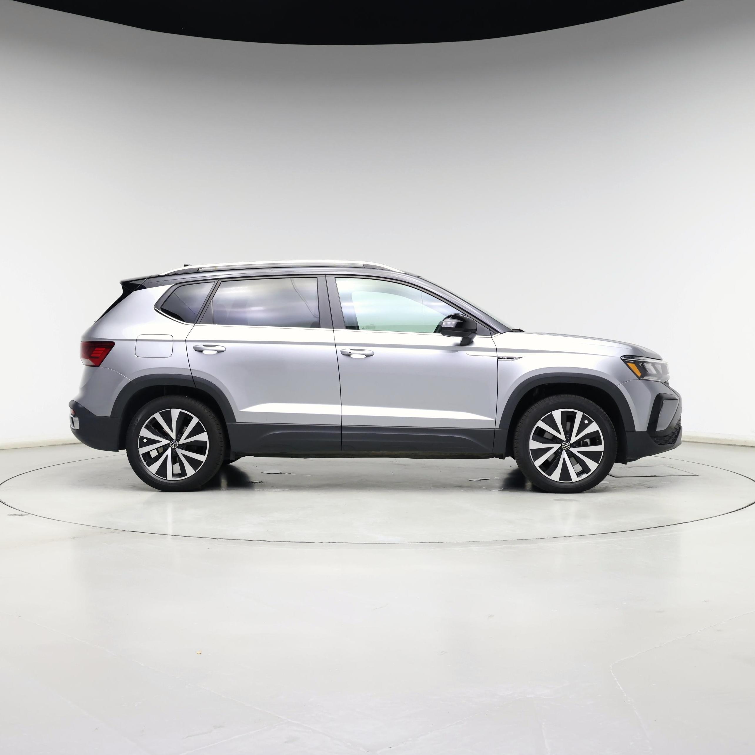 Thumbnail: 2023 Volkswagen Taos - 7