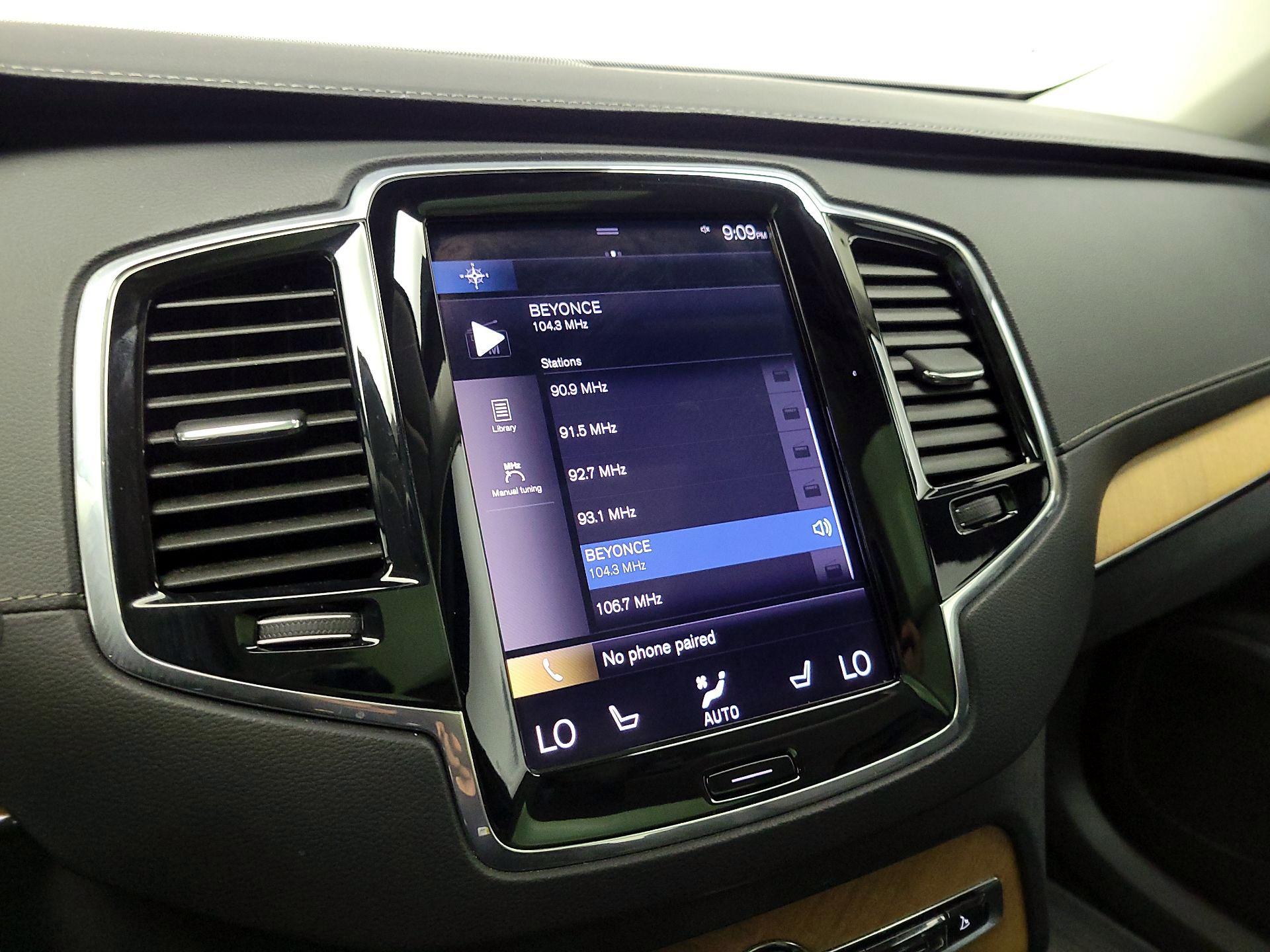 Thumbnail: 2020 Volvo XC90 - 16