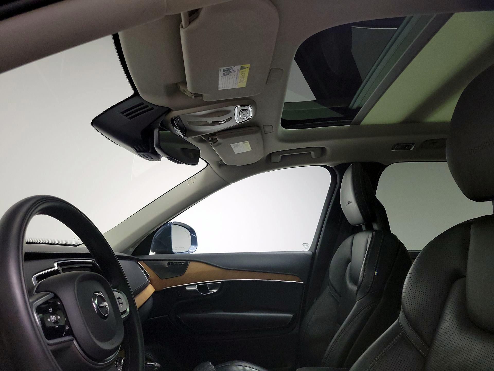 Thumbnail: 2020 Volvo XC90 - 20