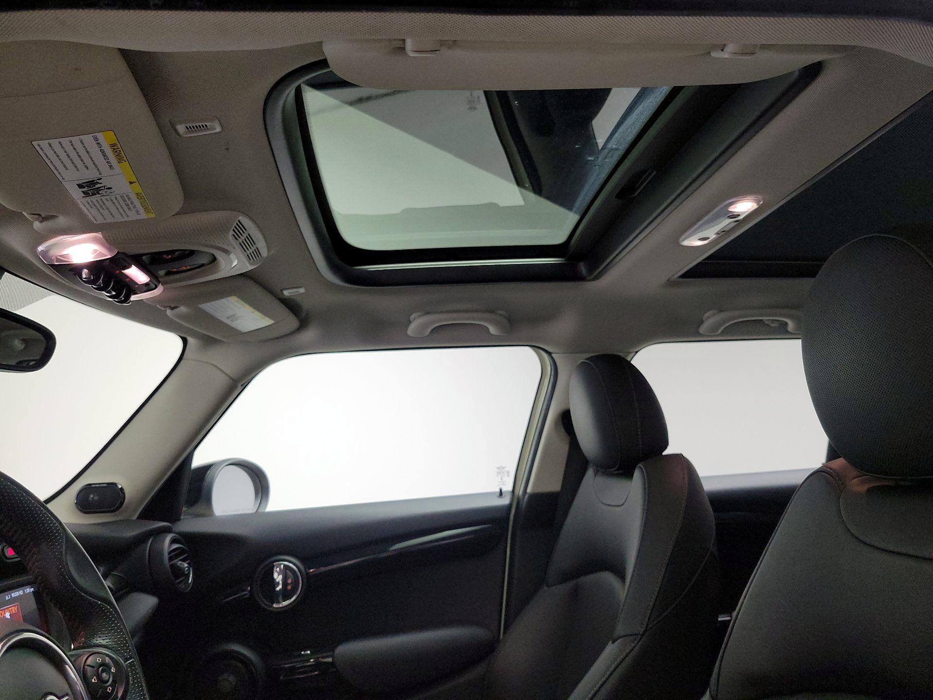 Thumbnail: 2020 MINI Cooper Hardtop - 19
