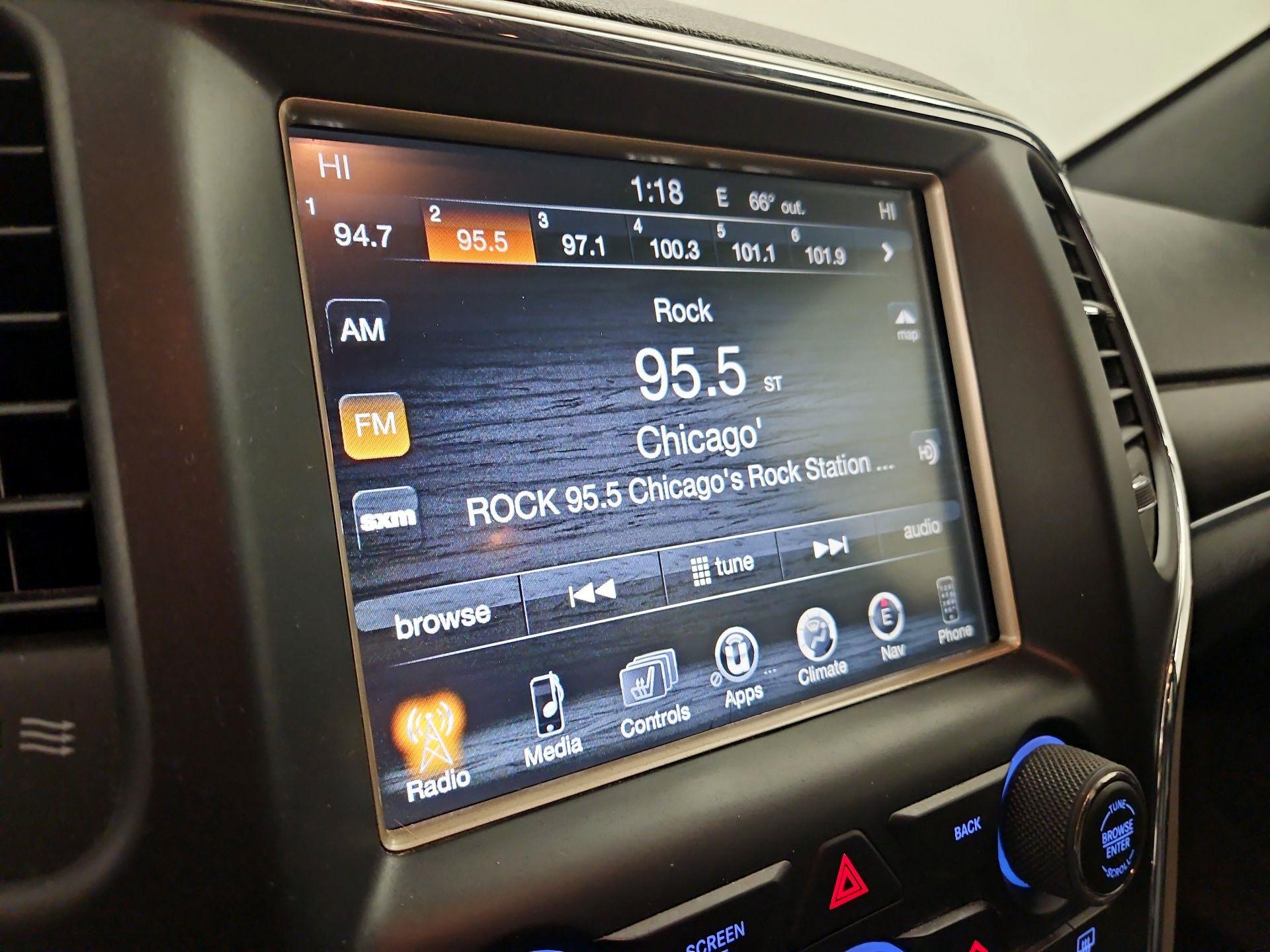 Thumbnail: 2014 Jeep Grand Cherokee - 16