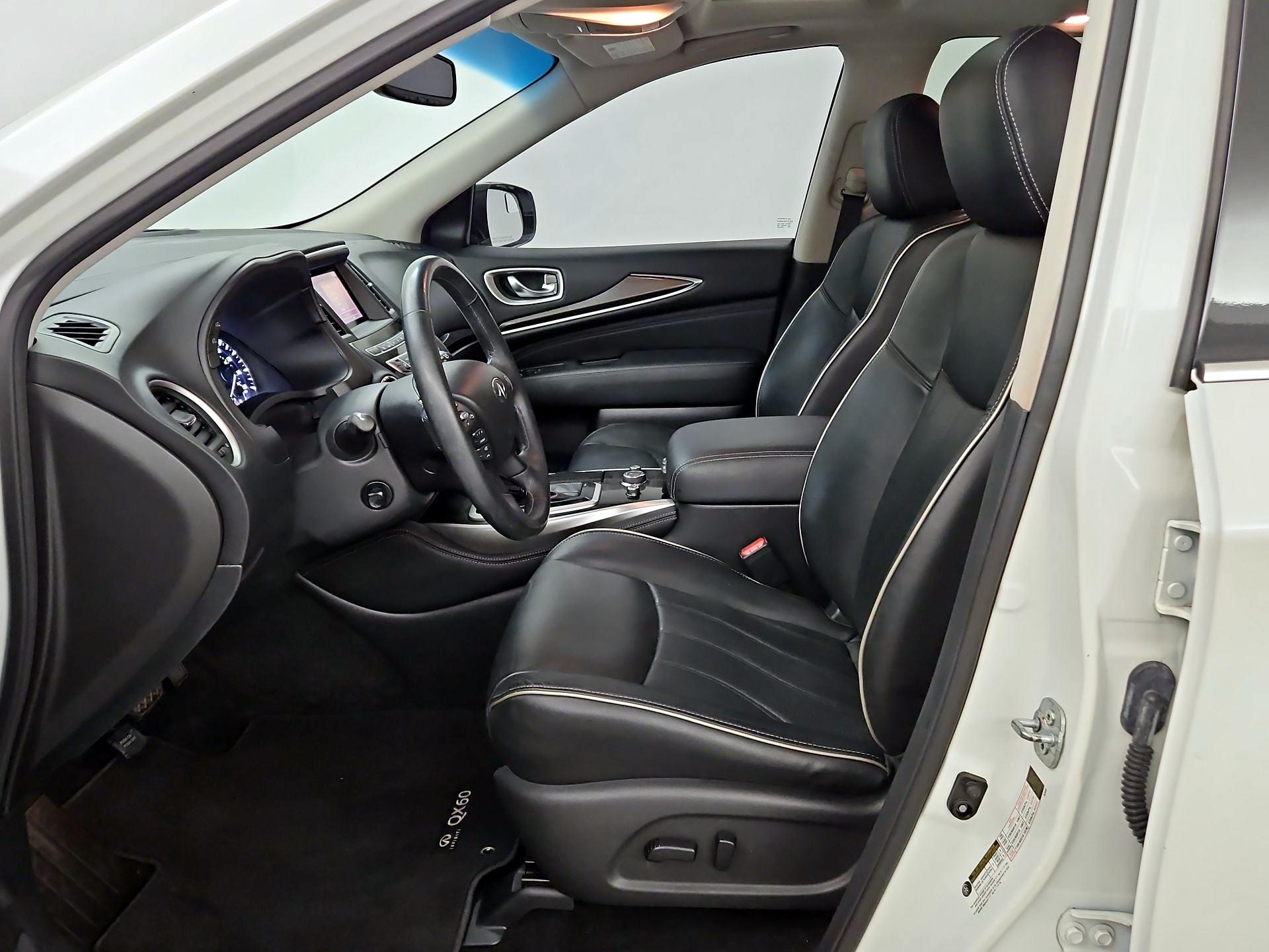 Thumbnail: 2016 INFINITI QX60 - 11
