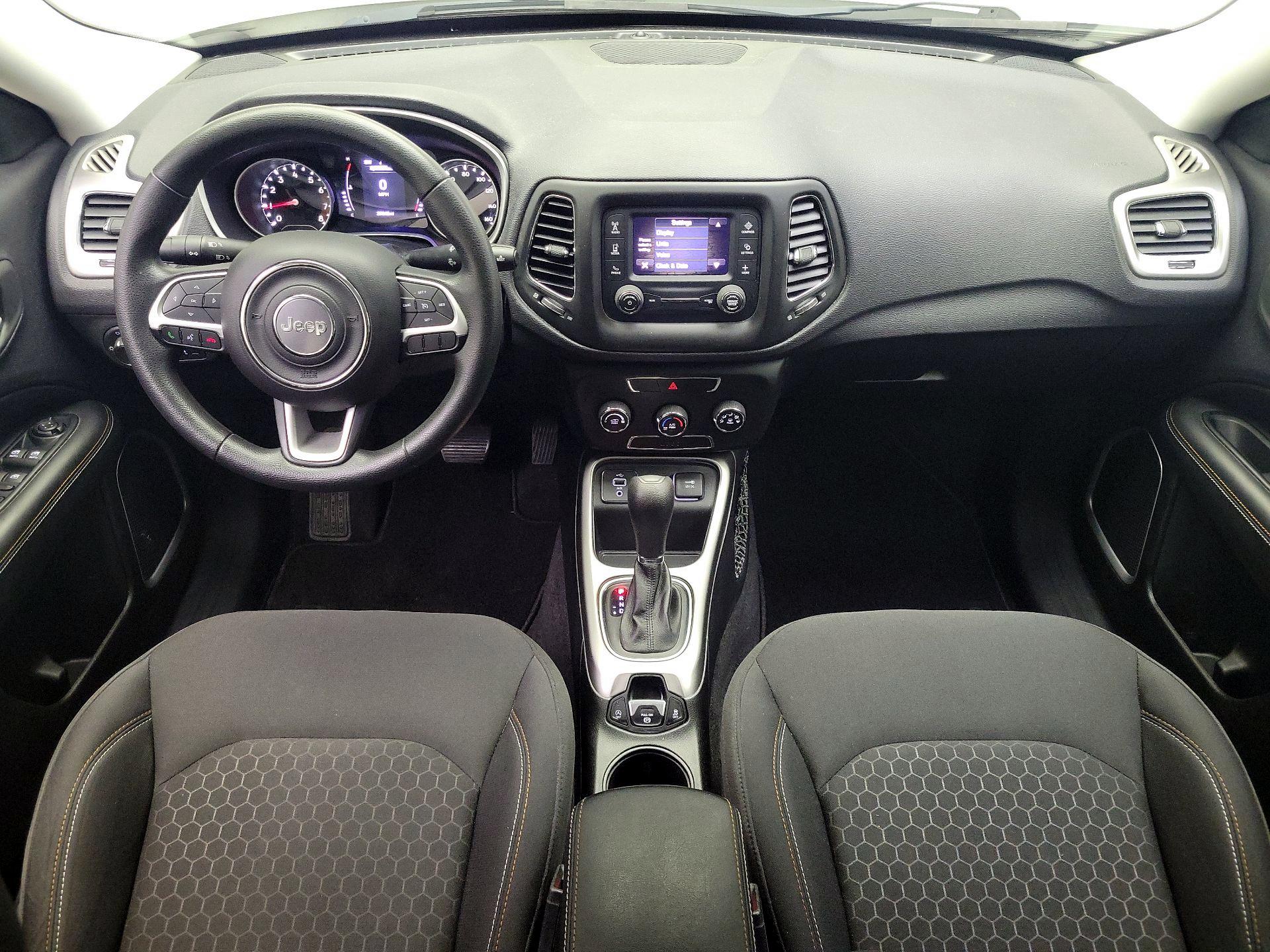 Thumbnail: 2018 Jeep Compass - 9