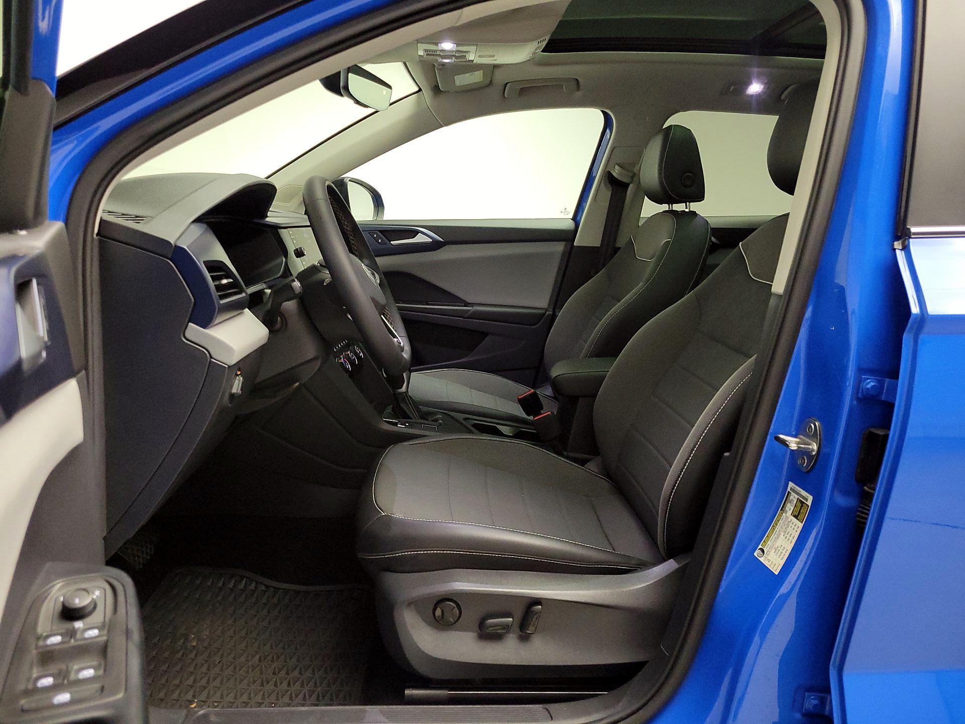 Thumbnail: 2023 Volkswagen Taos - 11