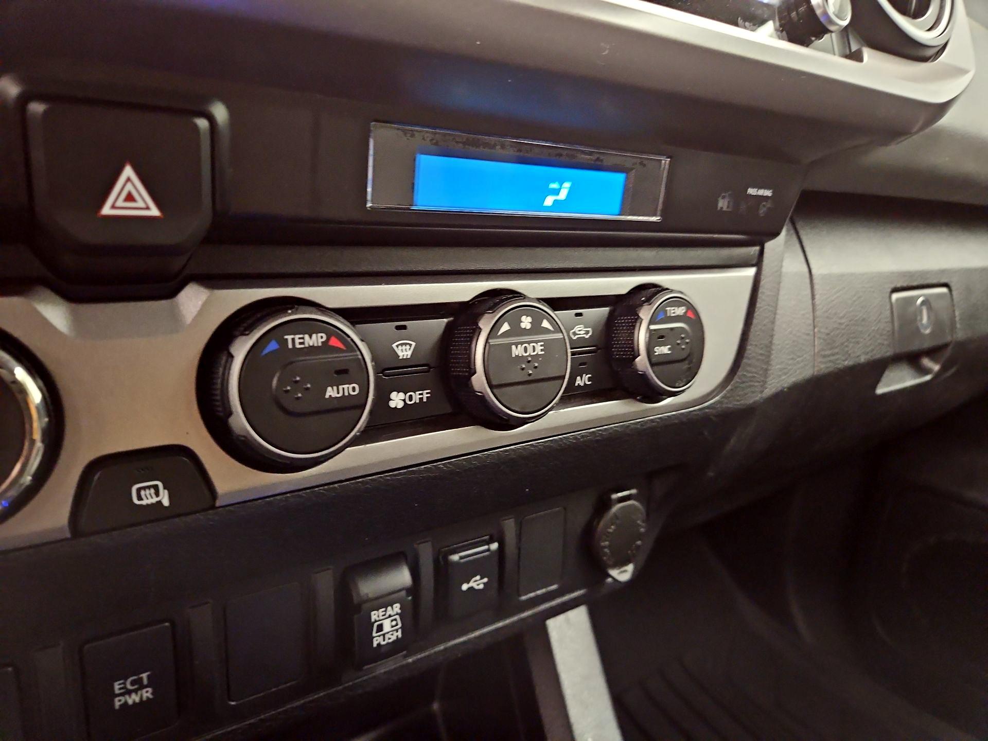 Thumbnail: 2021 Toyota Tacoma - 16