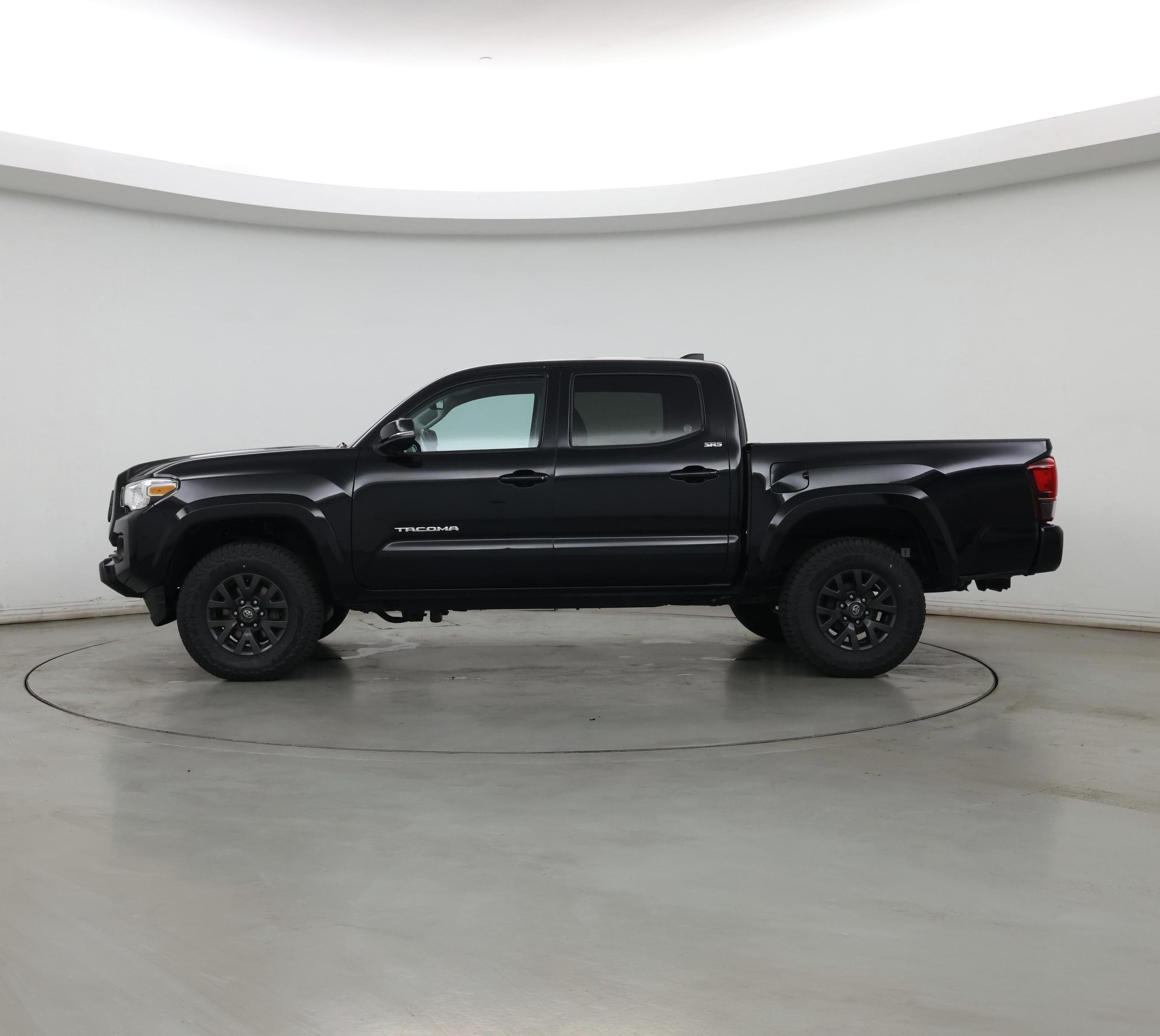 Thumbnail: 2021 Toyota Tacoma - 3