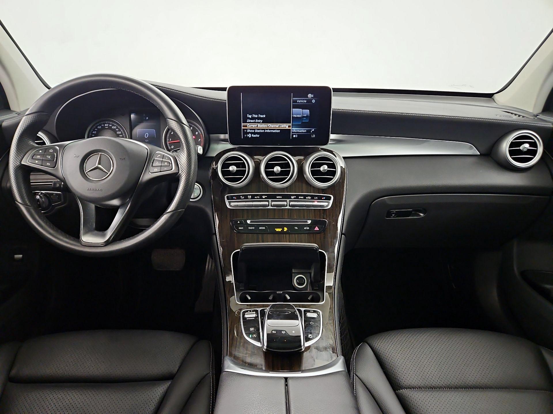 Thumbnail: 2016 Mercedes-Benz GLC - 9