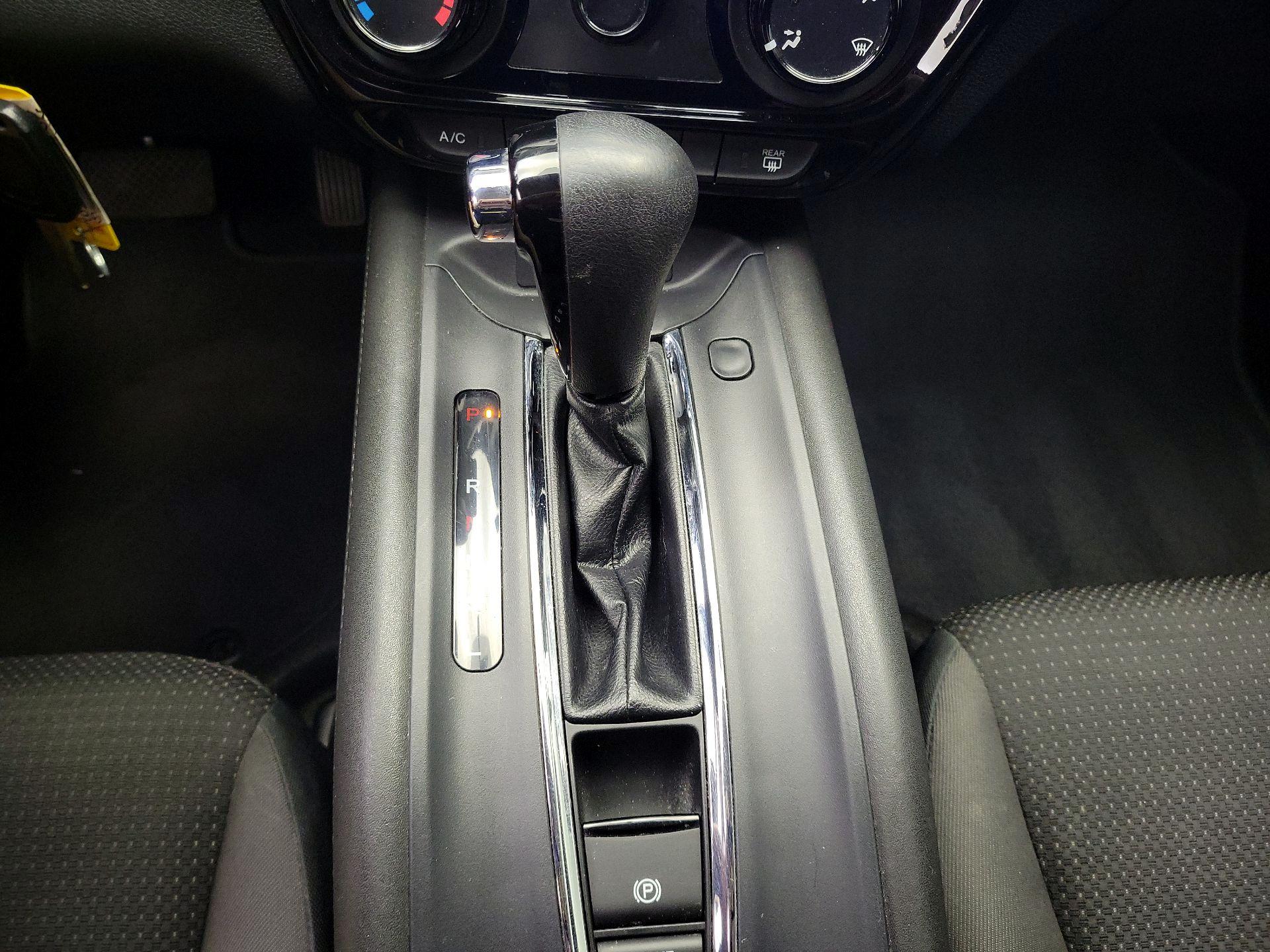 Thumbnail: 2019 Honda HR-V - 17