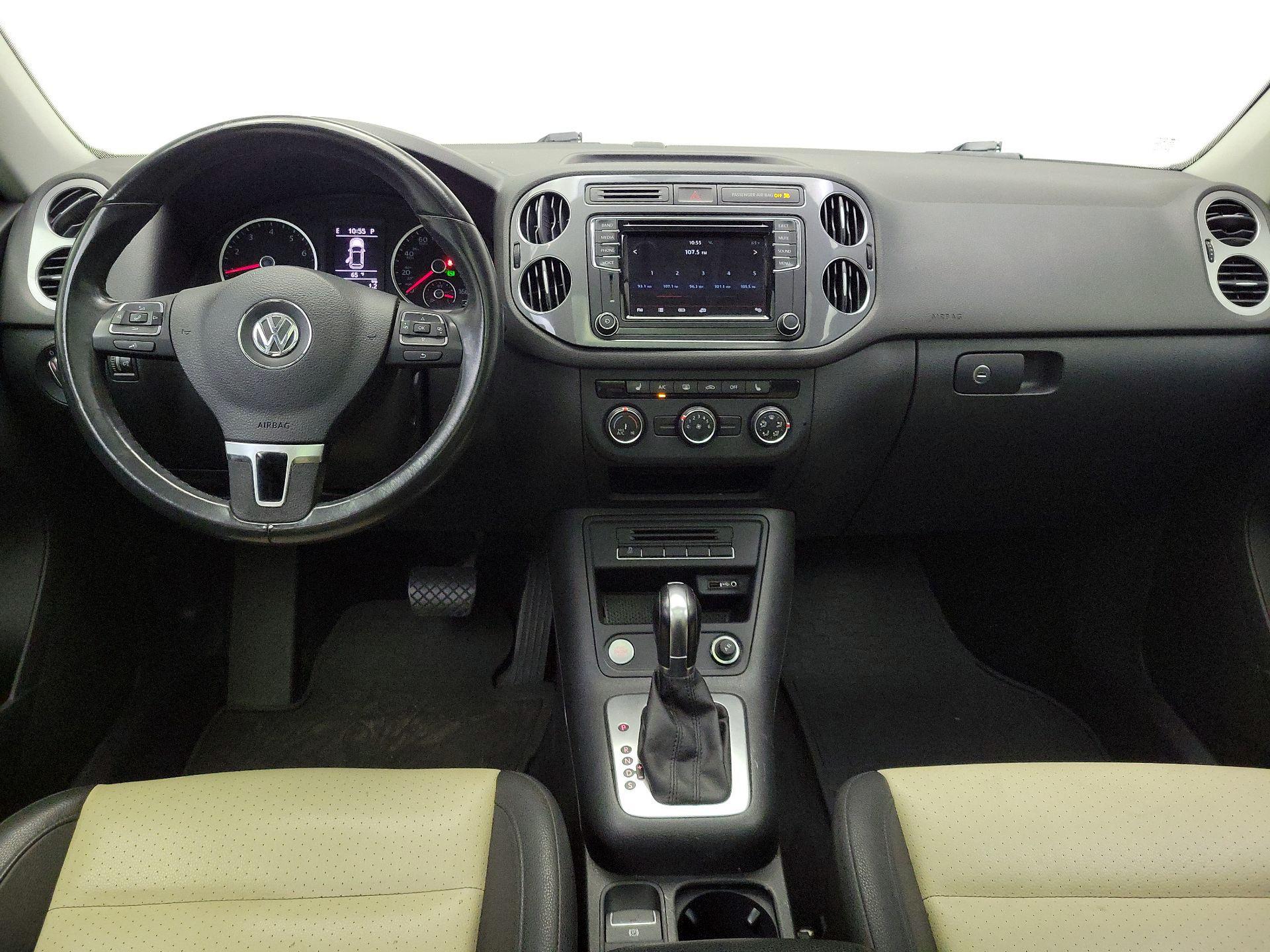 Thumbnail: 2017 Volkswagen Tiguan - 9