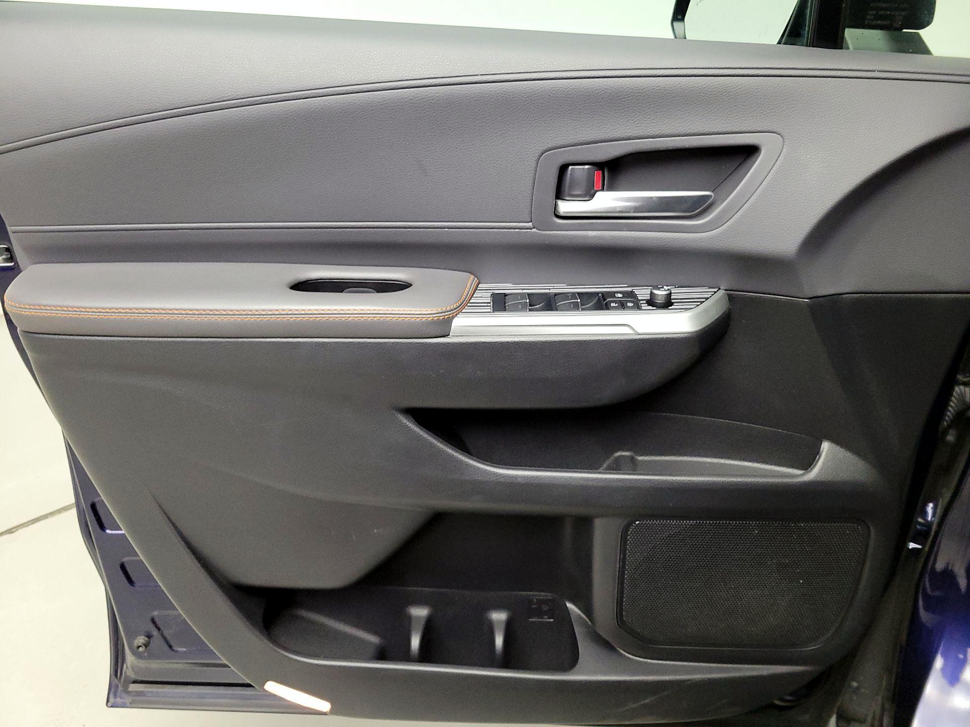 Thumbnail: 2024 Toyota Sienna - 12