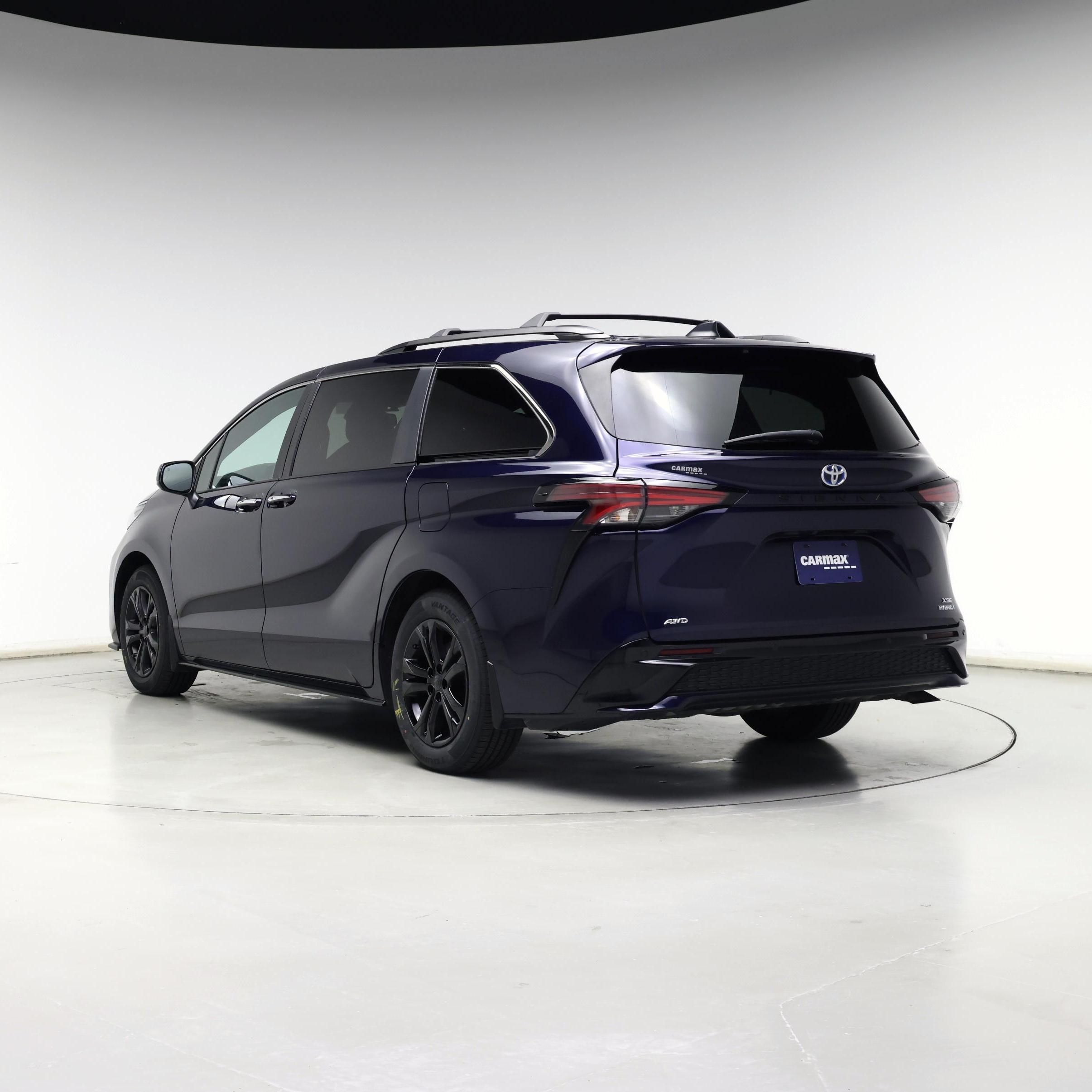Thumbnail: 2024 Toyota Sienna - 2