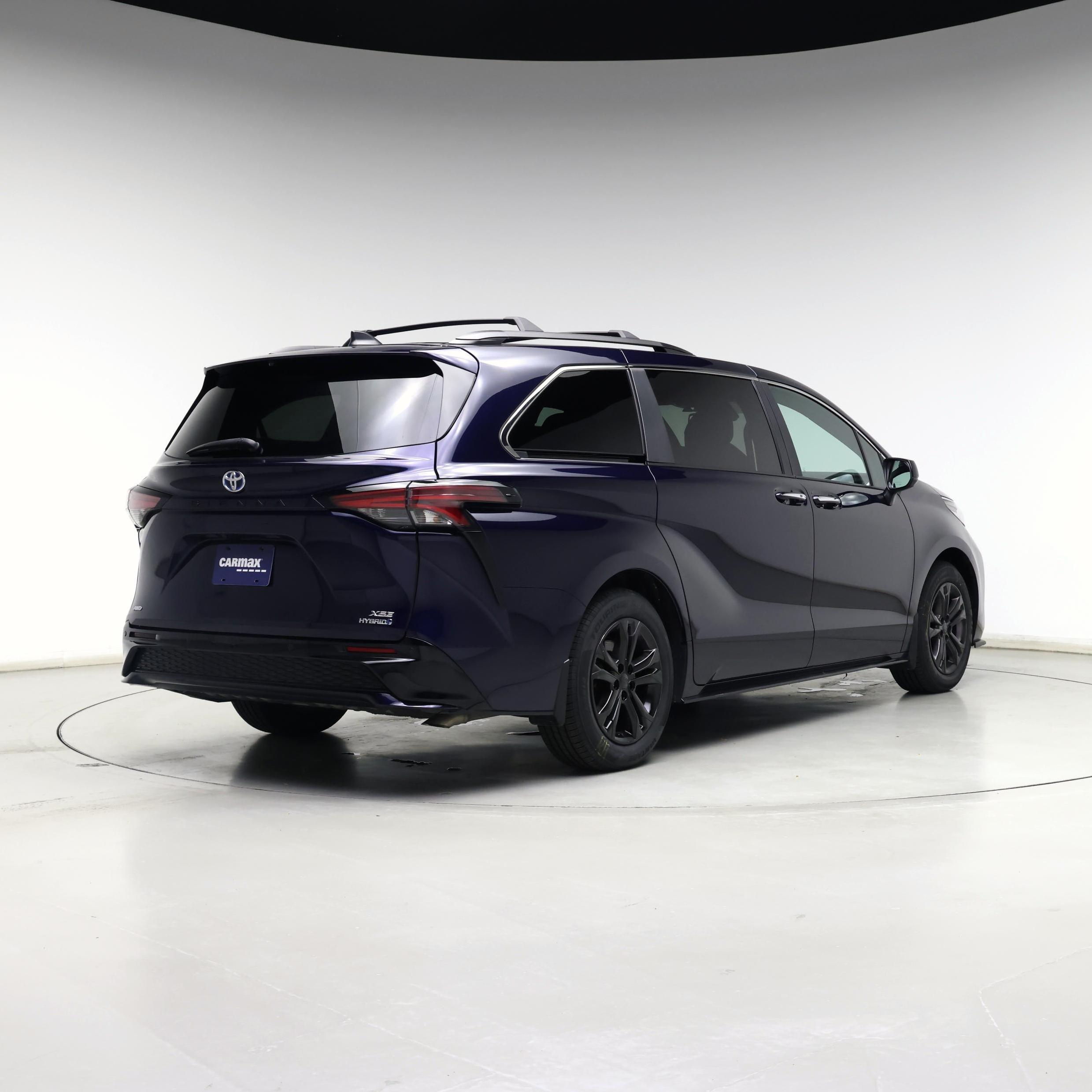 Thumbnail: 2024 Toyota Sienna - 8
