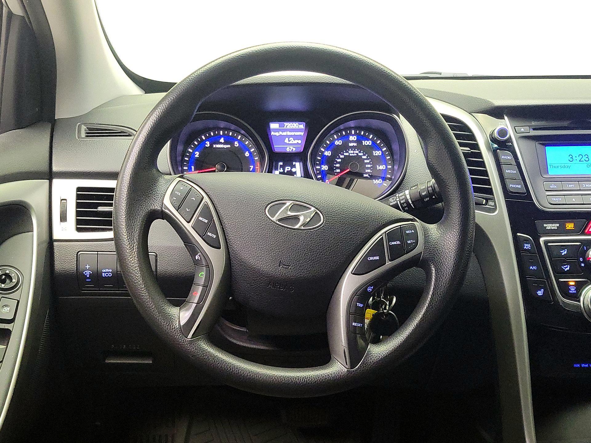 Thumbnail: 2014 Hyundai Elantra - 10