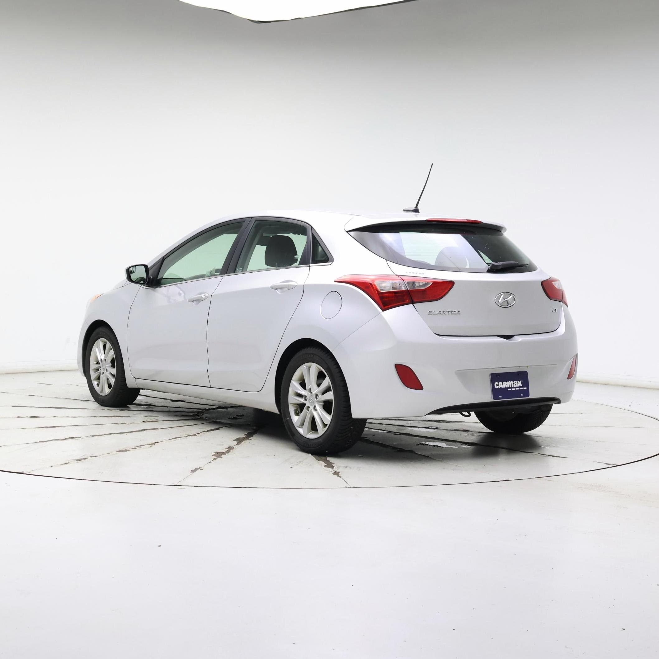 Thumbnail: 2014 Hyundai Elantra - 2