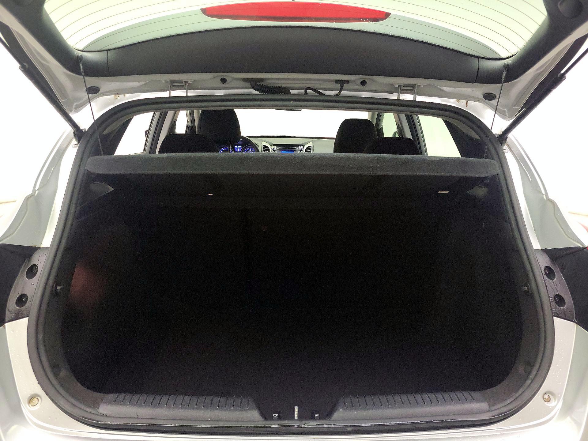 Thumbnail: 2014 Hyundai Elantra - 19