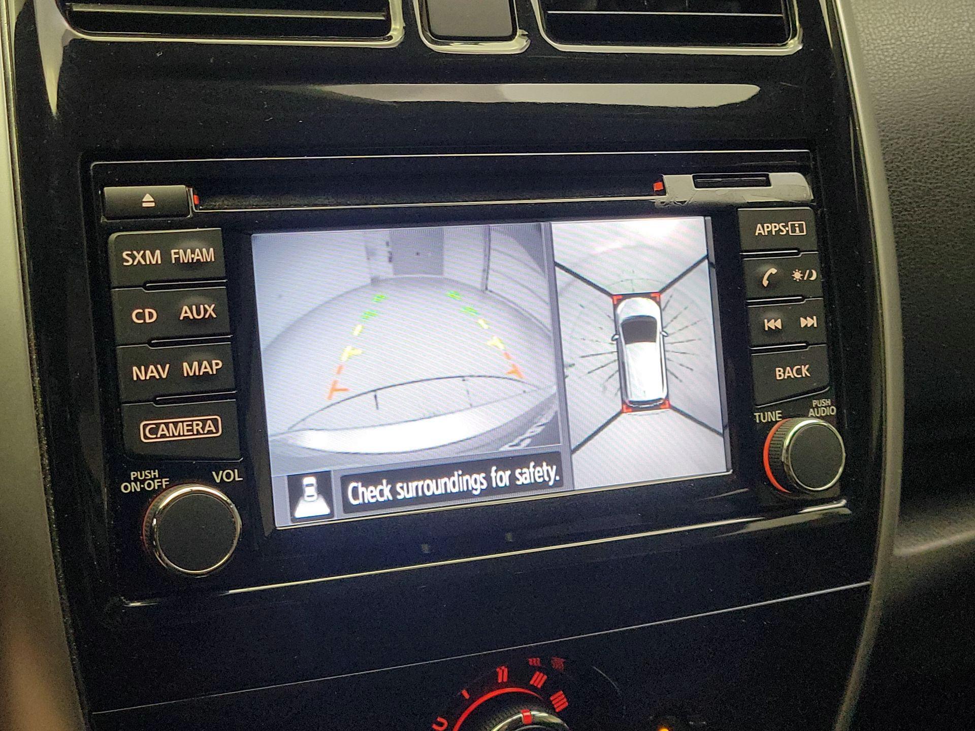 Thumbnail: 2017 Nissan Versa Note - 15