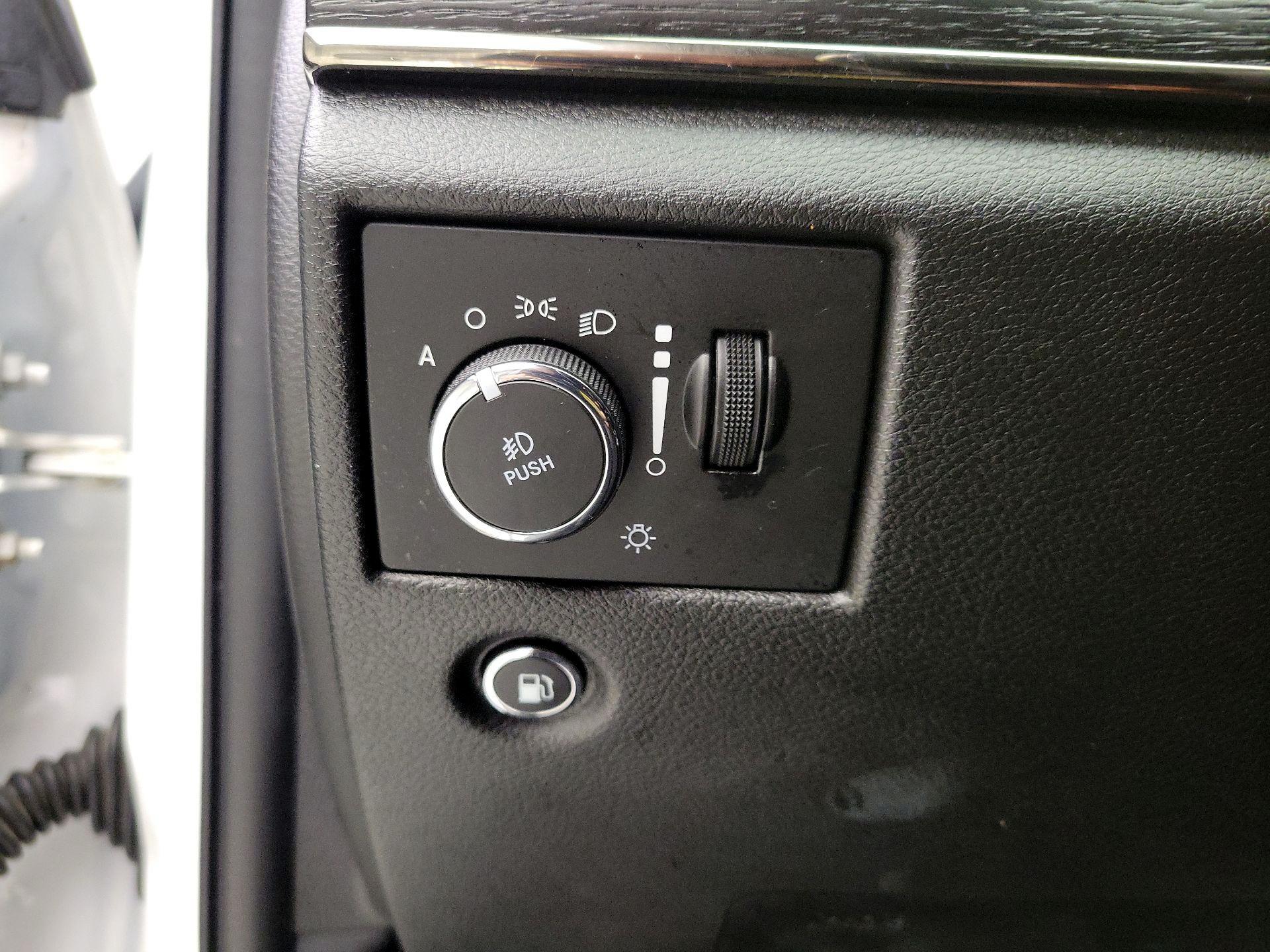 Thumbnail: 2021 Jeep Grand Cherokee - 13