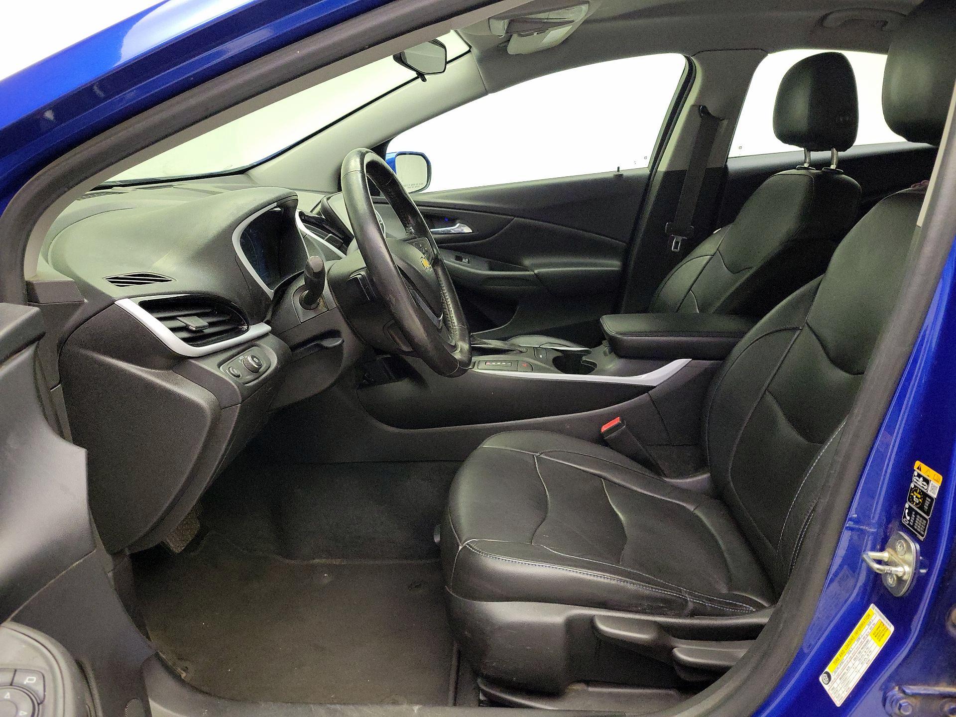 Thumbnail: 2017 Chevrolet Volt - 11