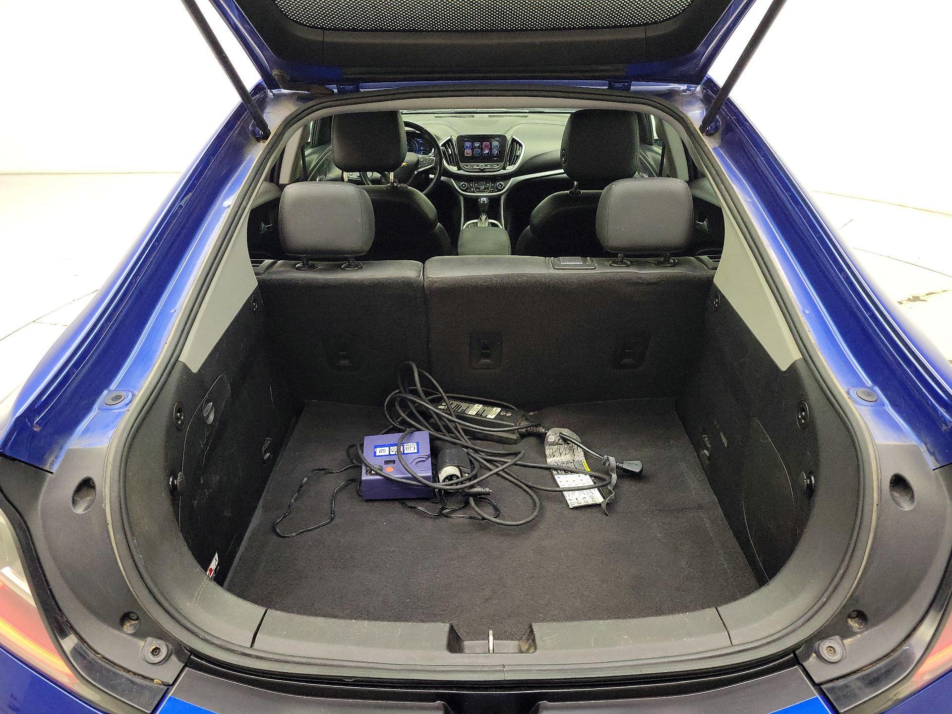 Thumbnail: 2017 Chevrolet Volt - 20