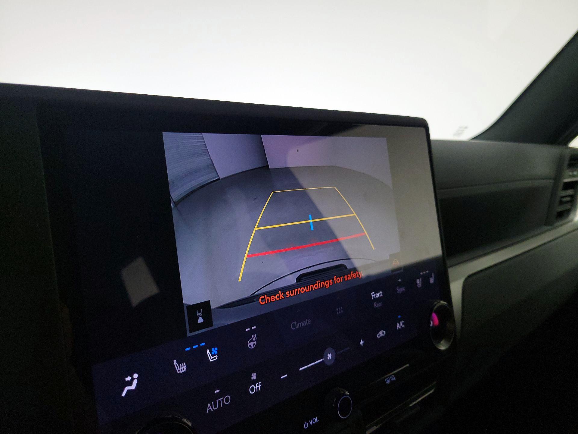 Thumbnail: 2024 Lexus GX - 14