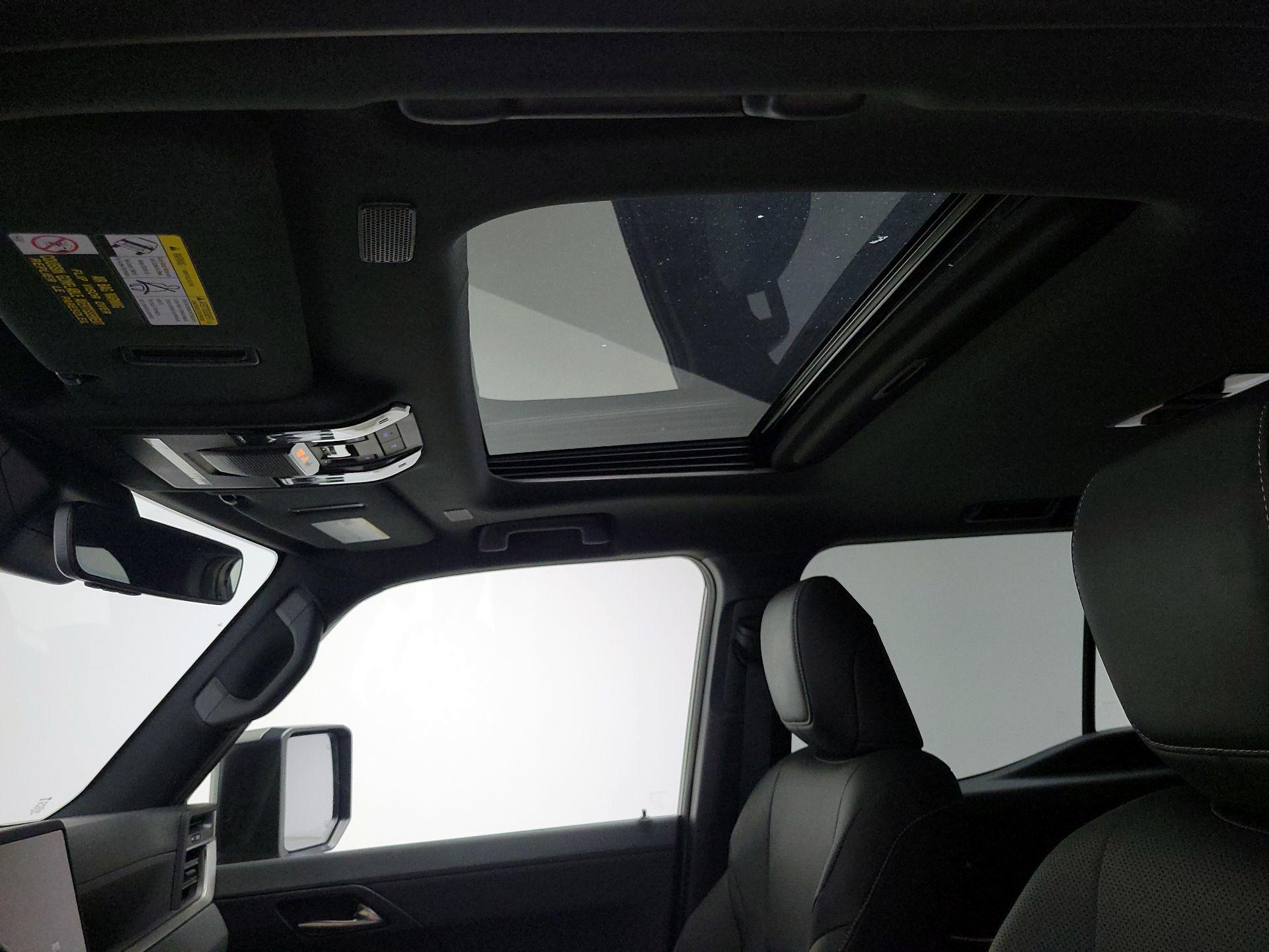 Thumbnail: 2024 Lexus GX - 19