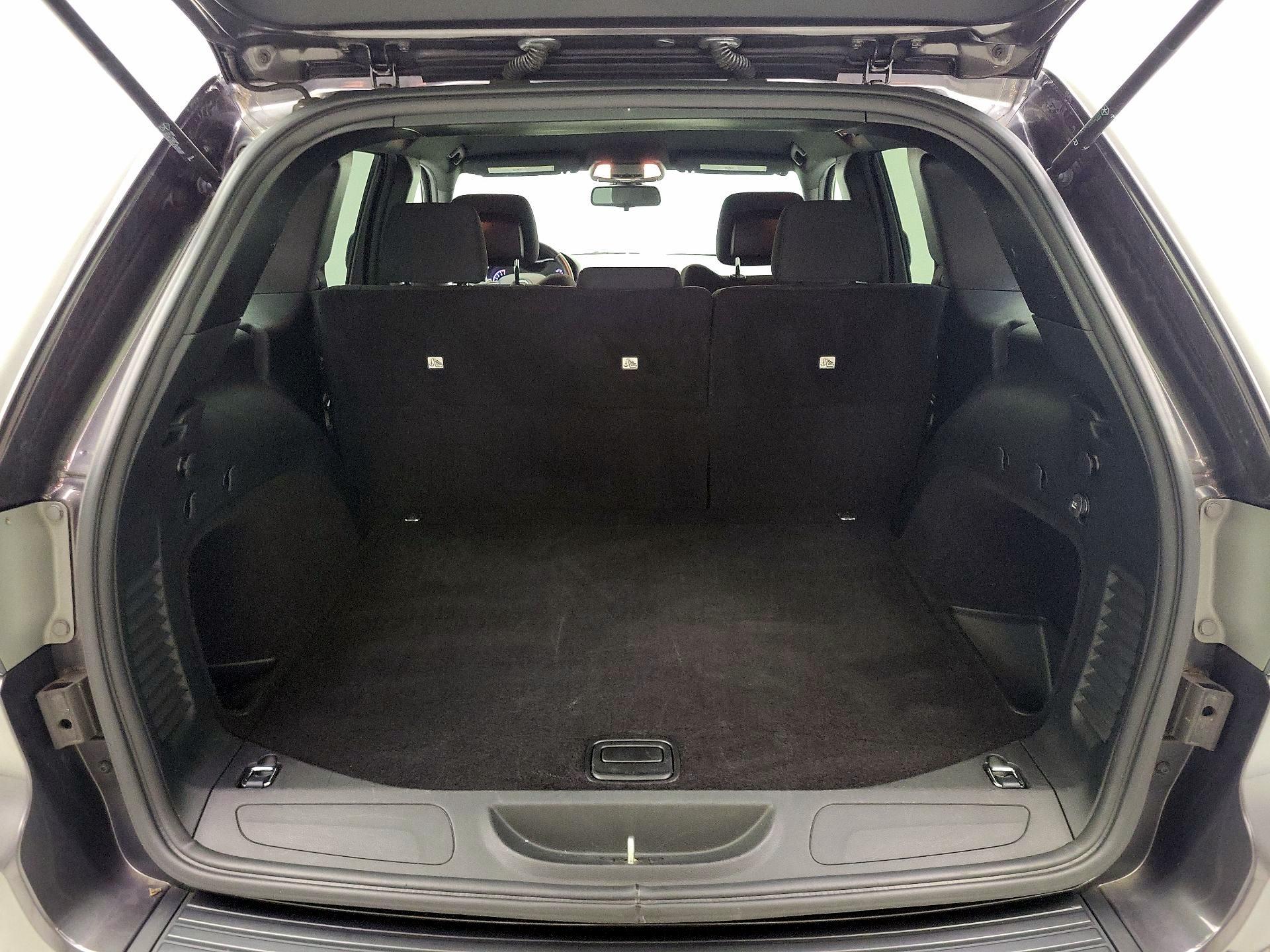 Thumbnail: 2014 Jeep Grand Cherokee - 19