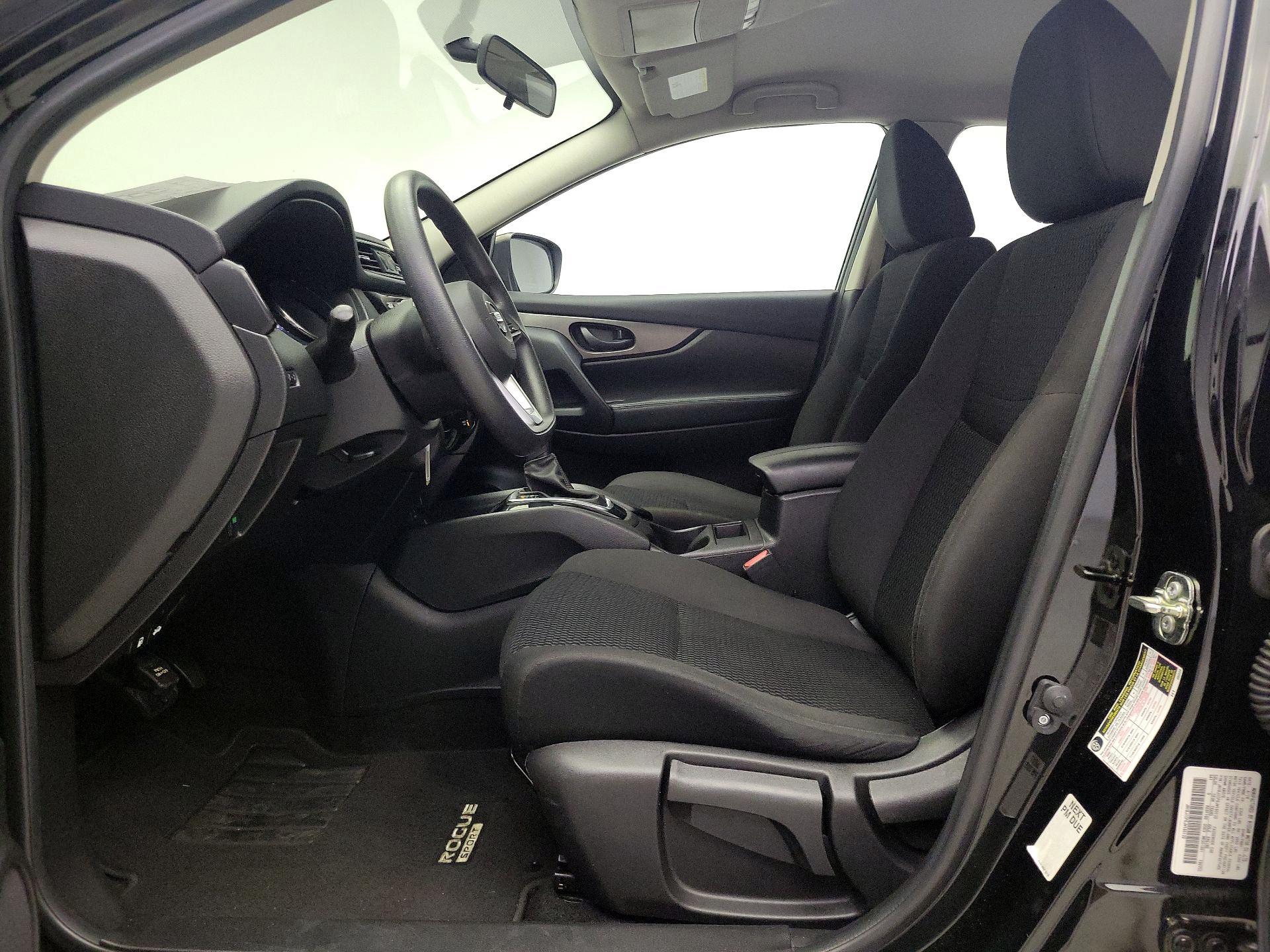 Thumbnail: 2018 Nissan Rogue Sport - 11