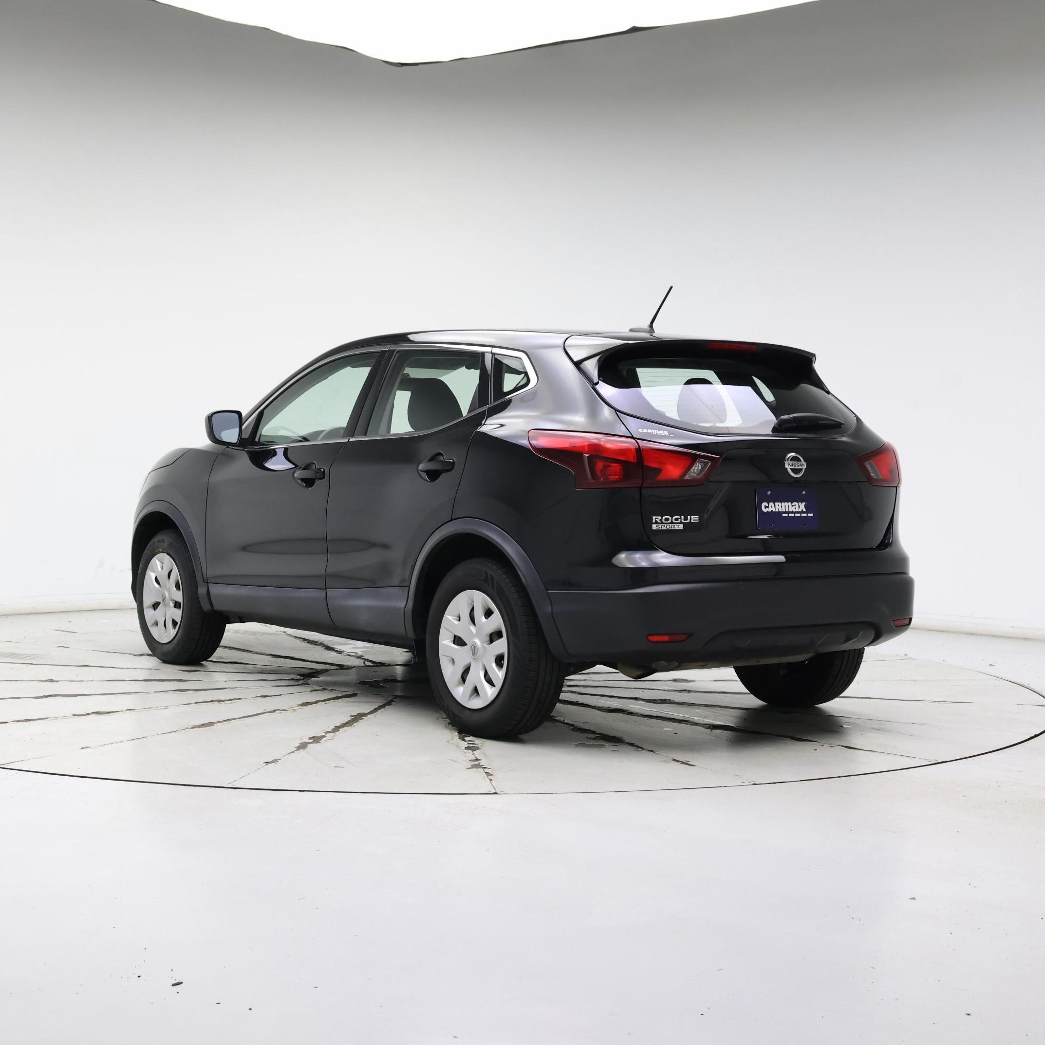Thumbnail: 2018 Nissan Rogue Sport - 2