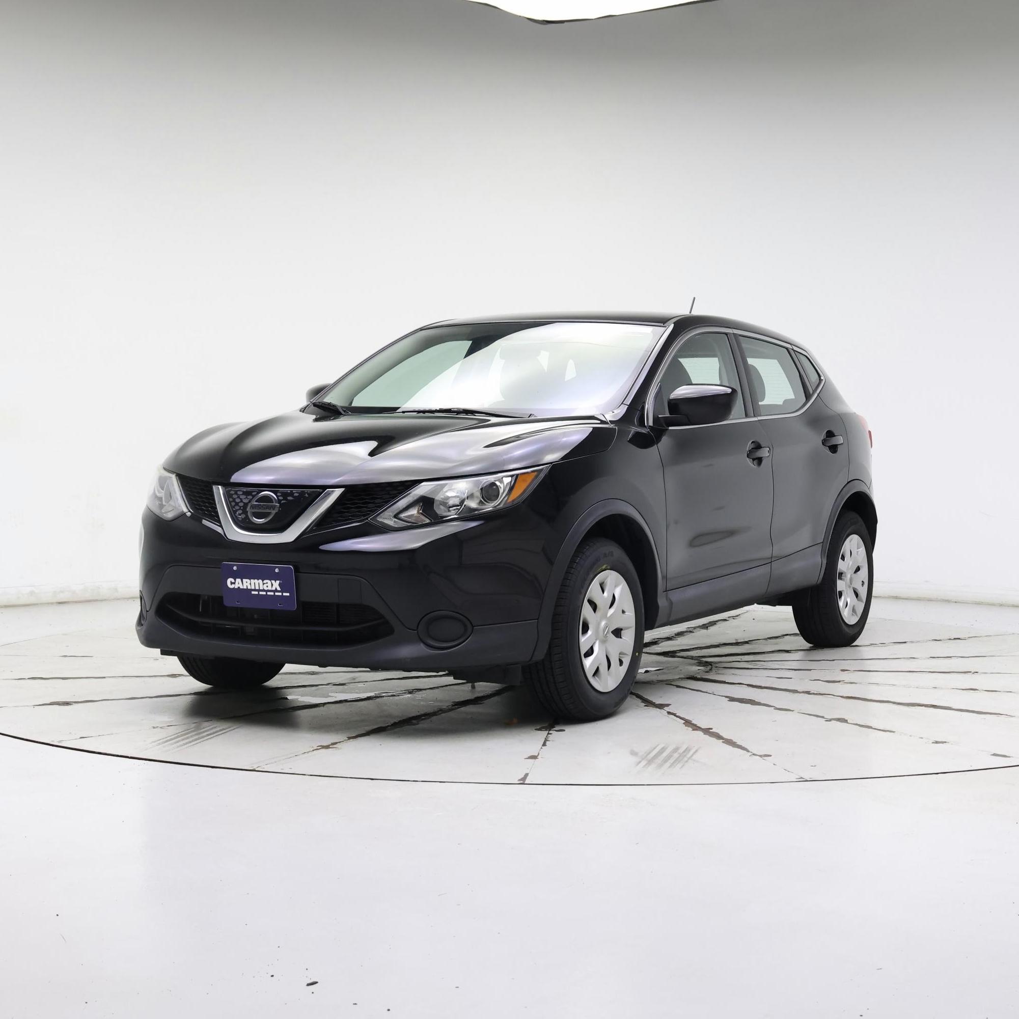 Thumbnail: 2018 Nissan Rogue Sport - 4